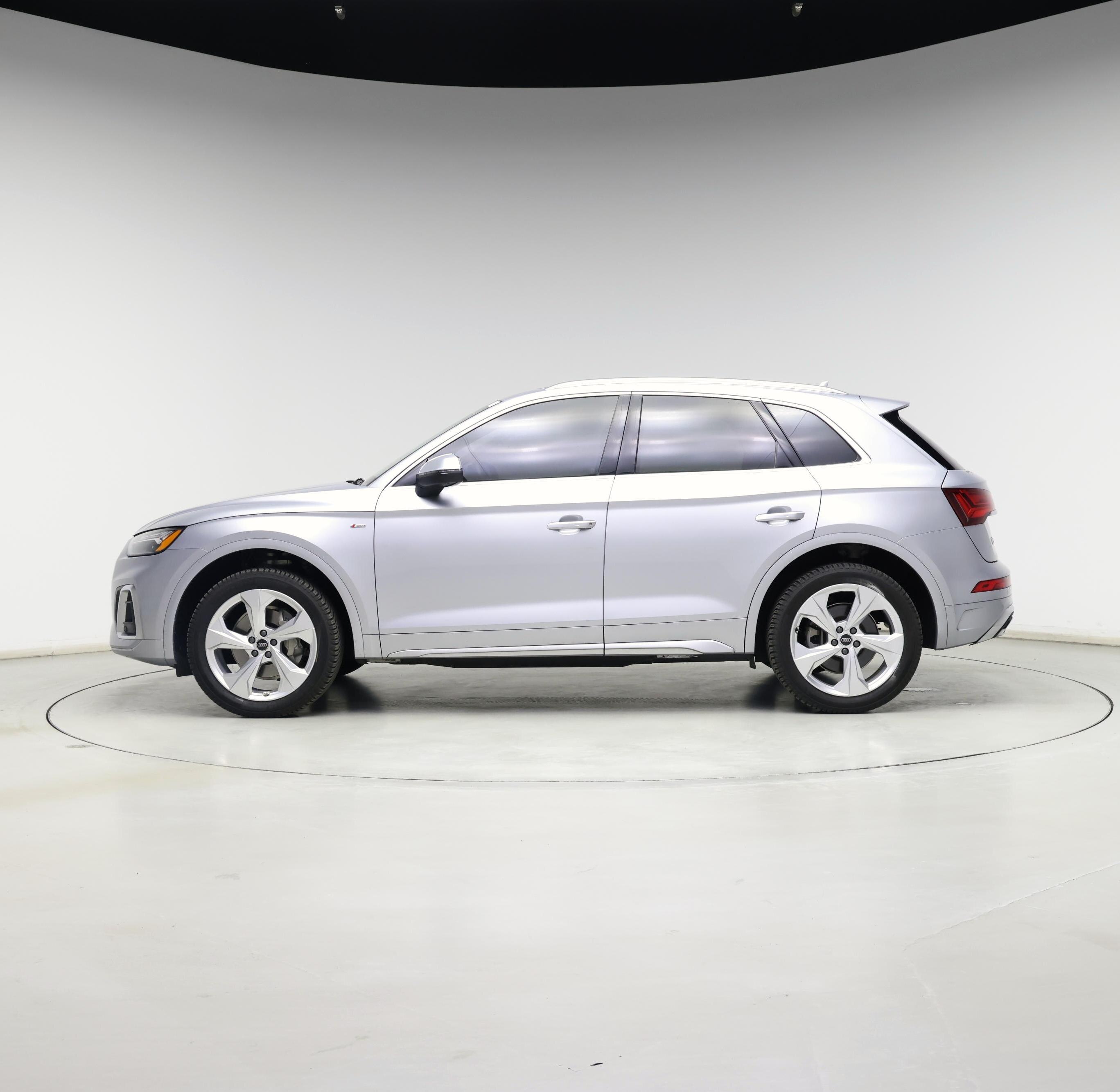 Thumbnail: 2022 Audi Q5 - 3