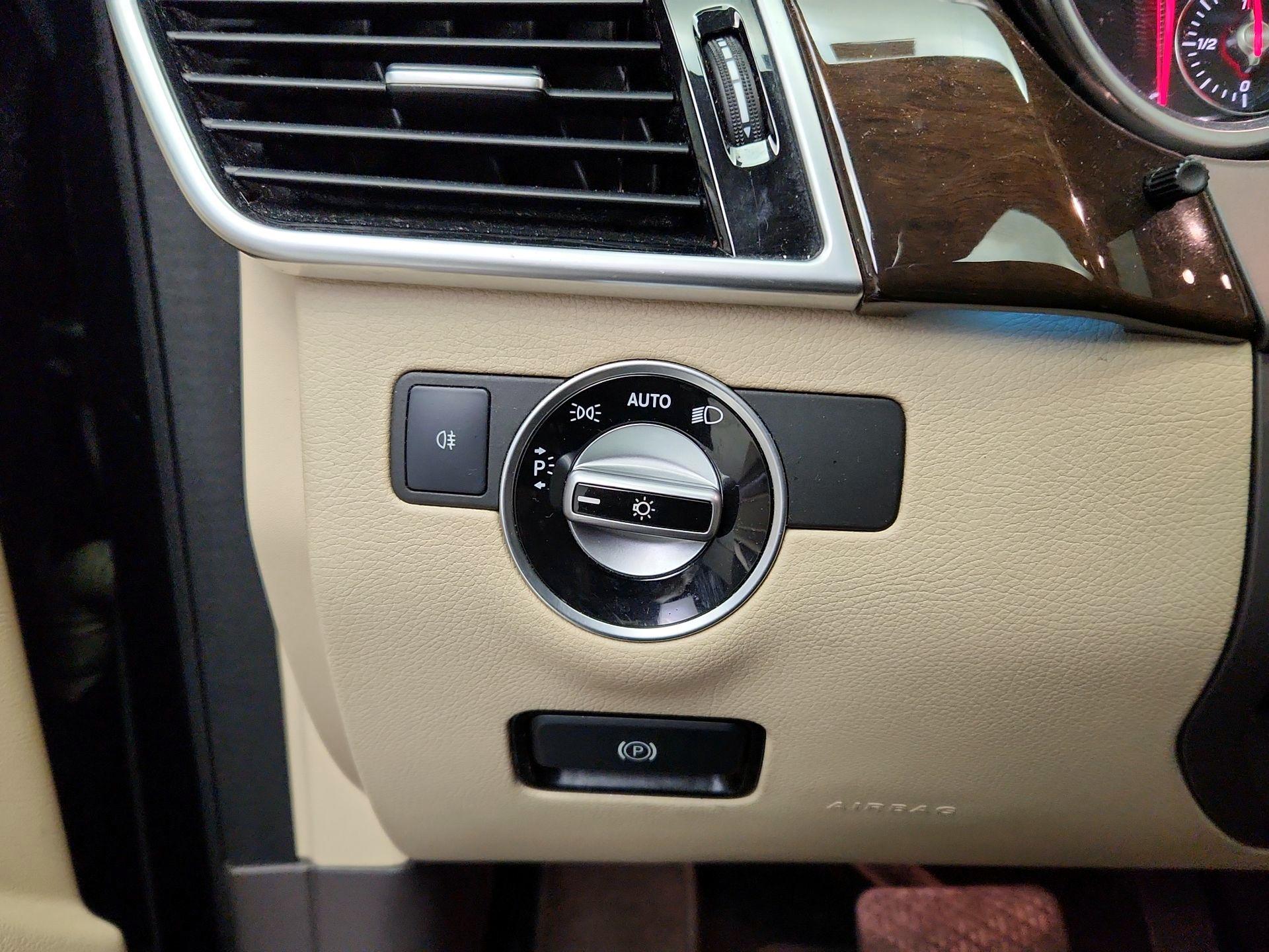 Thumbnail: 2018 Mercedes-Benz GLE - 13