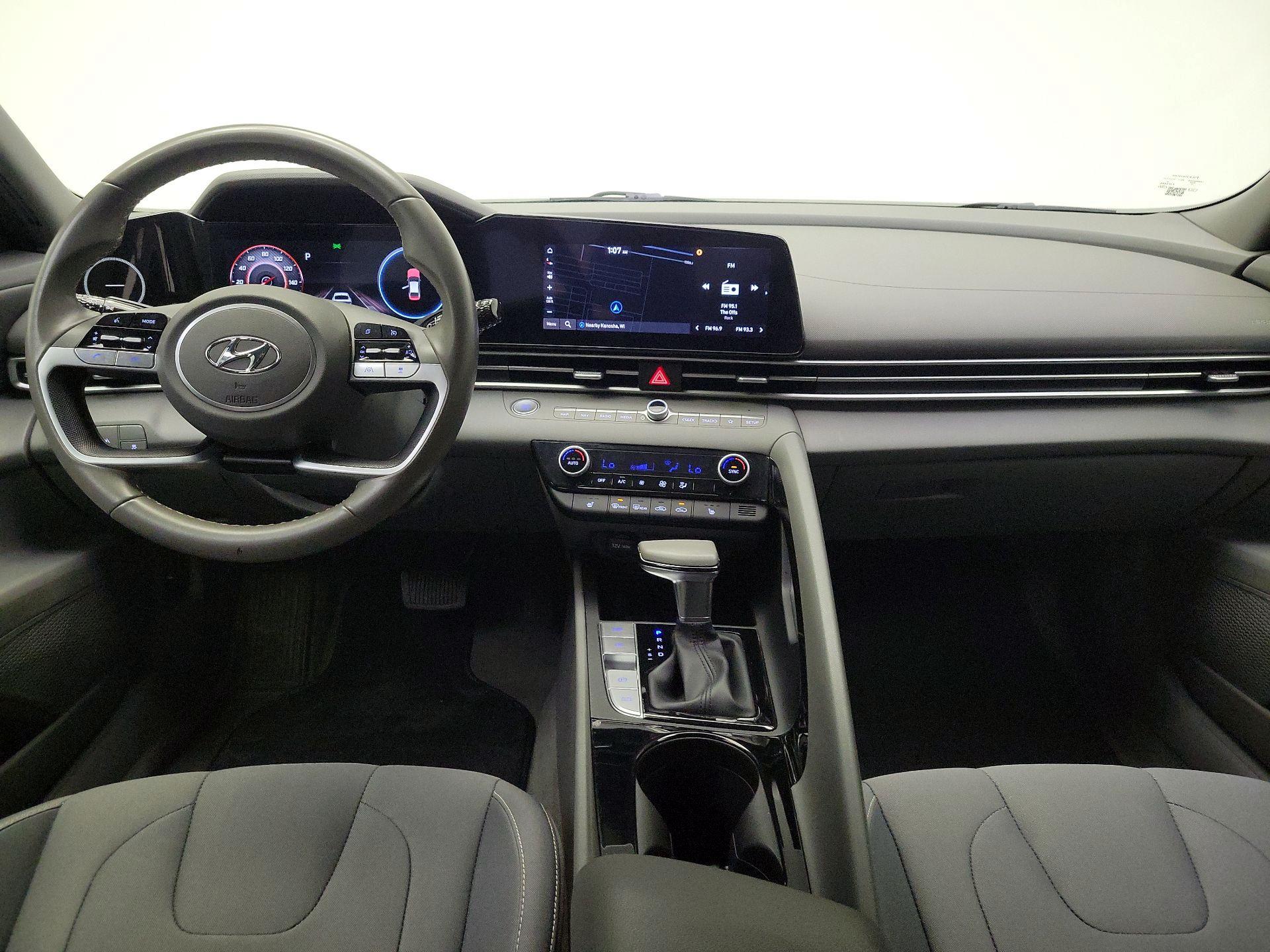 Thumbnail: 2023 Hyundai Elantra - 9