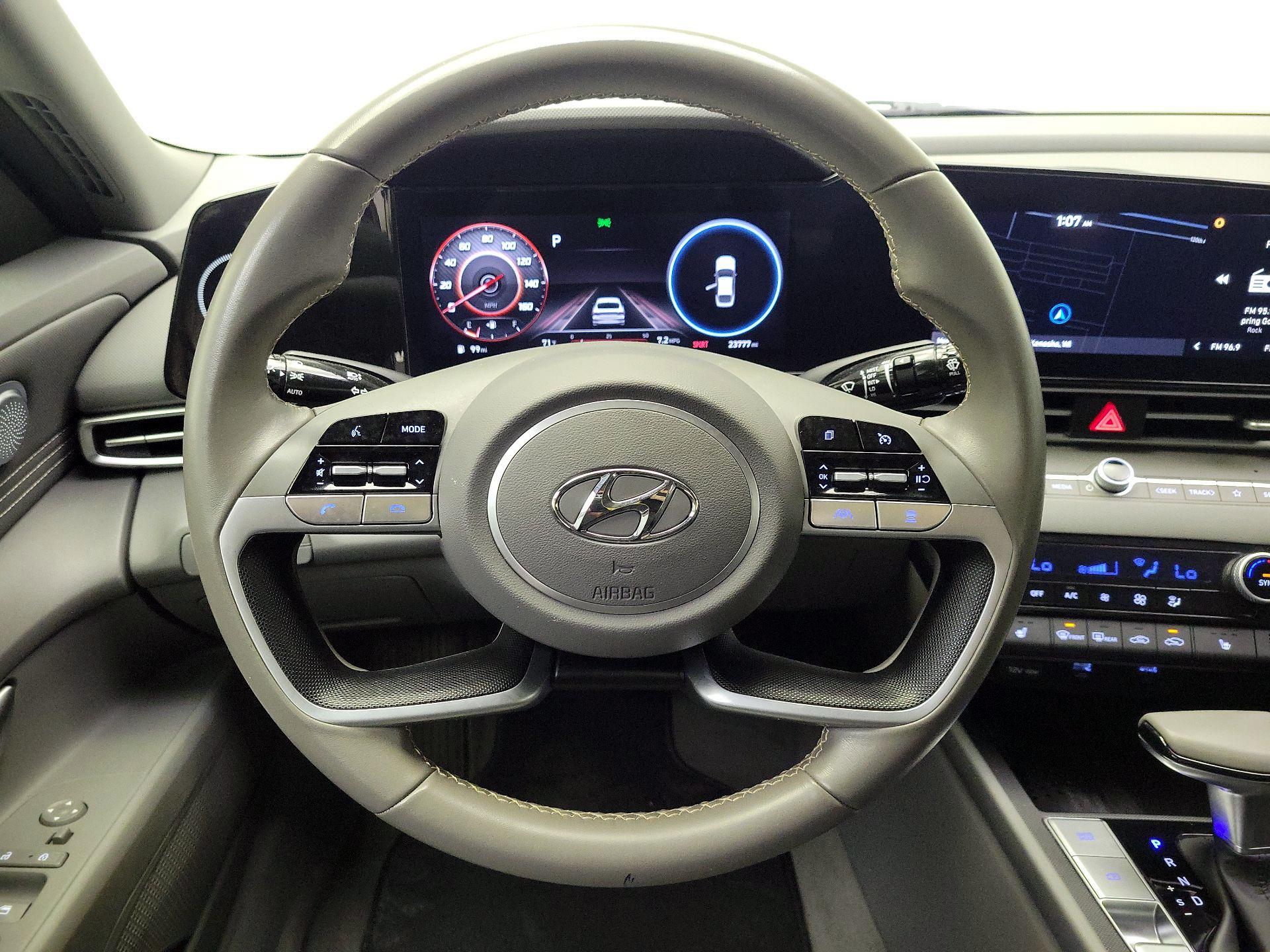 Thumbnail: 2023 Hyundai Elantra - 10