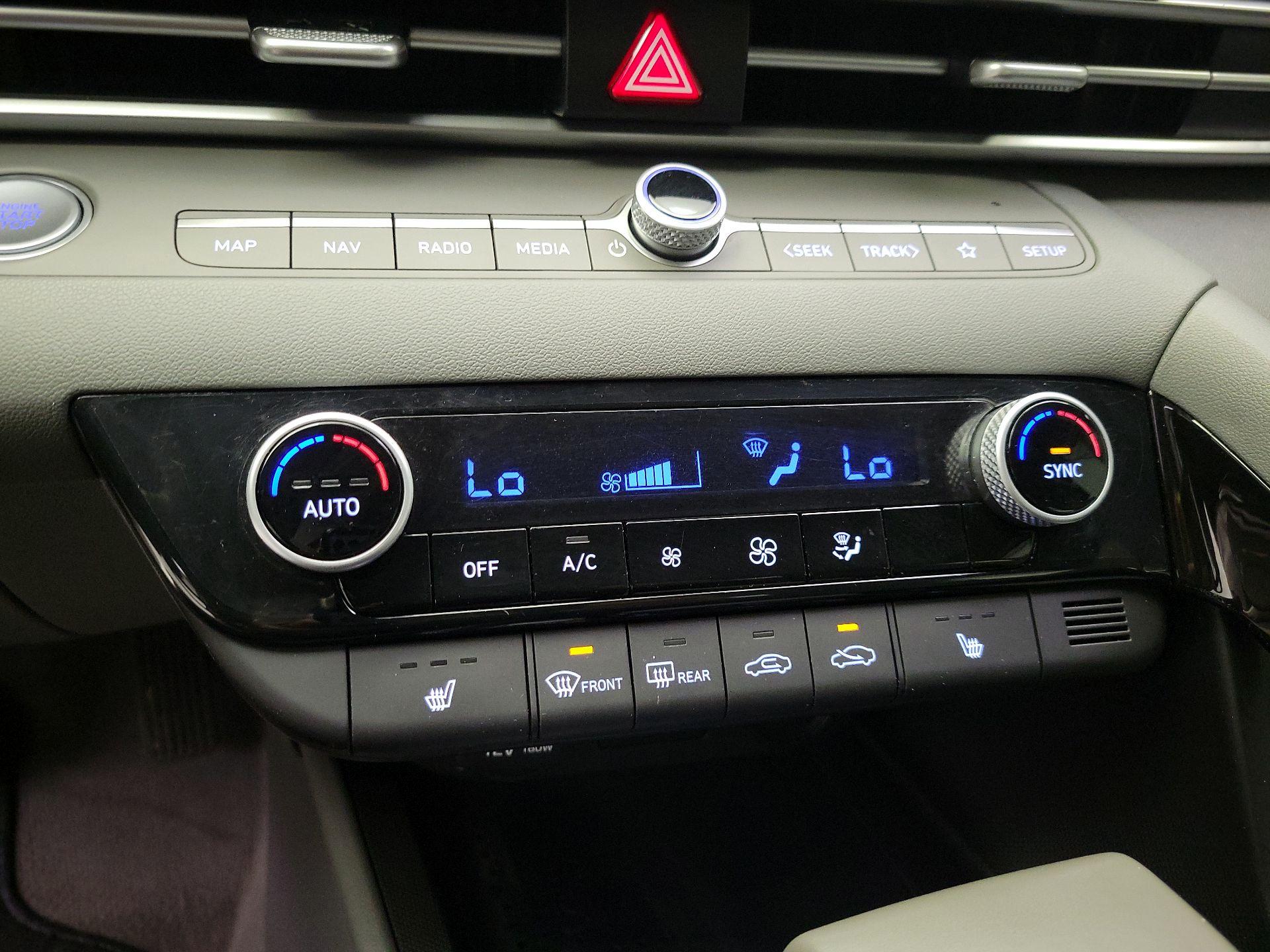 Thumbnail: 2023 Hyundai Elantra - 17