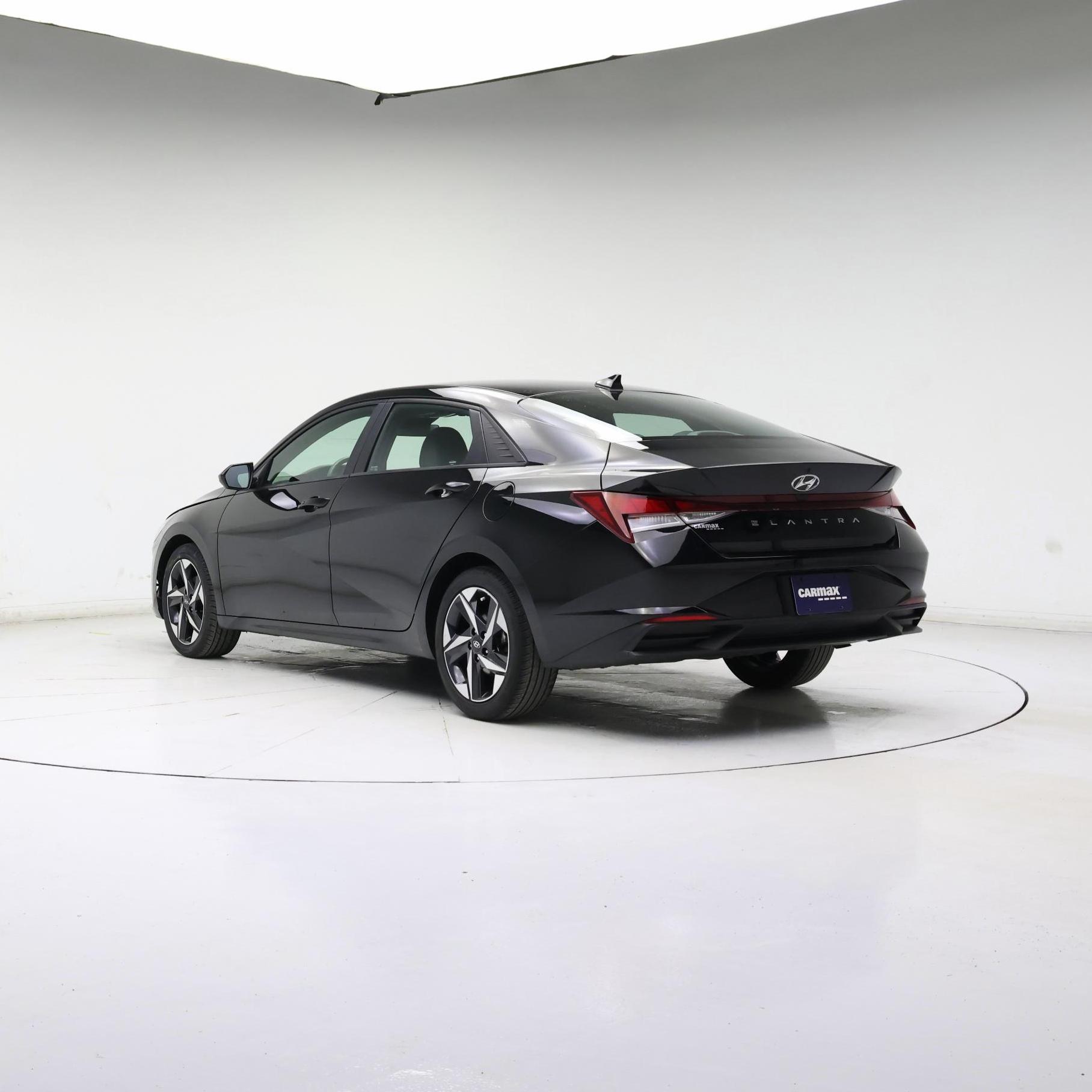 Thumbnail: 2023 Hyundai Elantra - 2