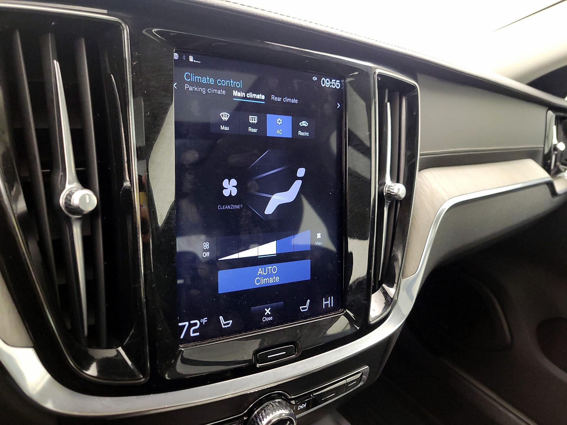 Thumbnail: 2020 Volvo S60 - 17