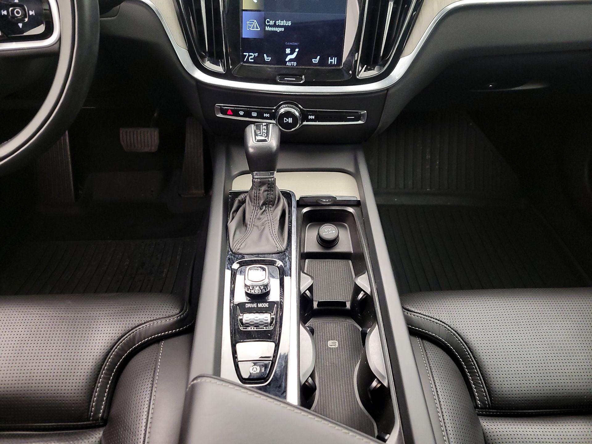 Thumbnail: 2020 Volvo S60 - 18