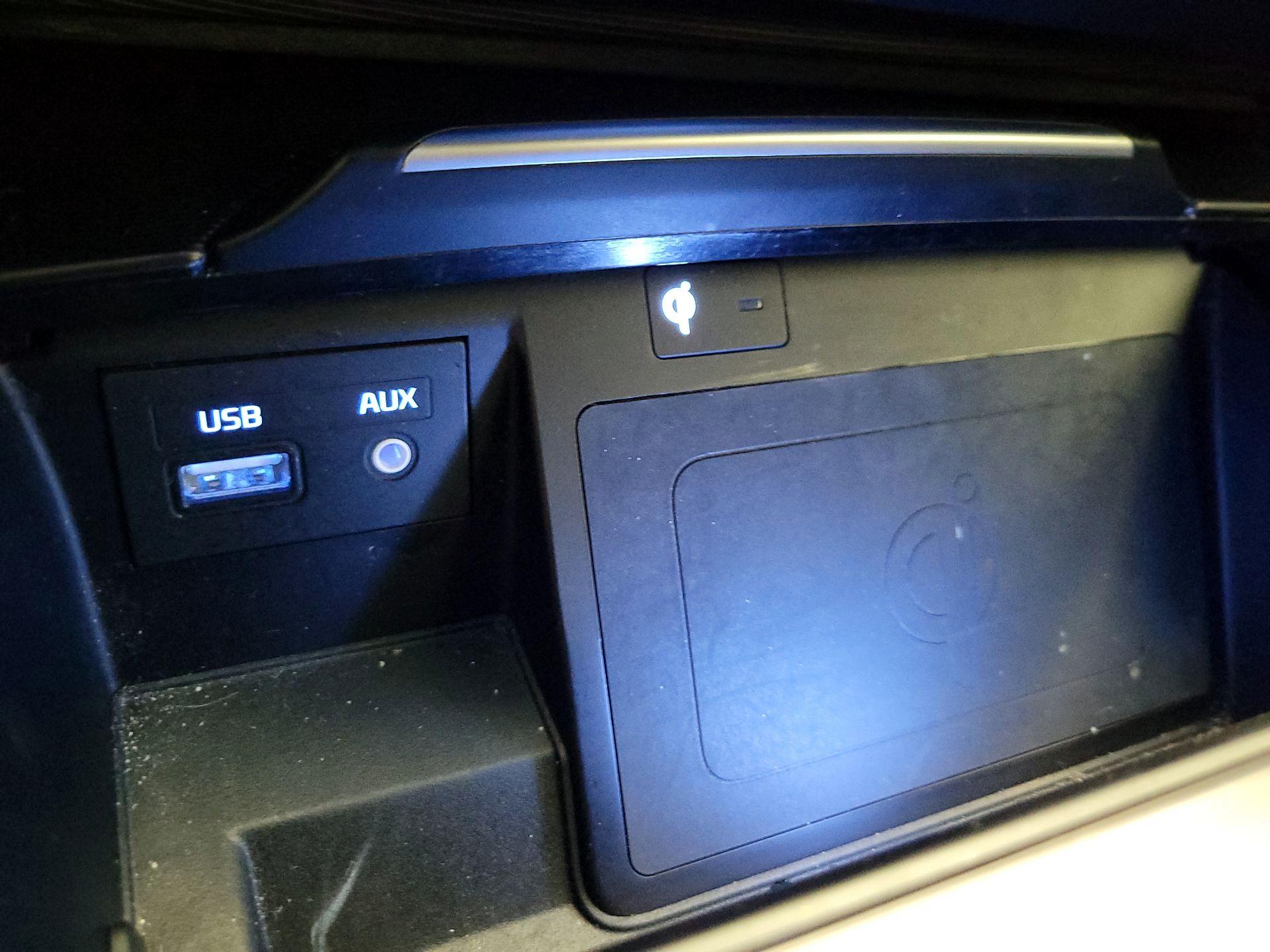 Thumbnail: 2018 Genesis G80 - 18