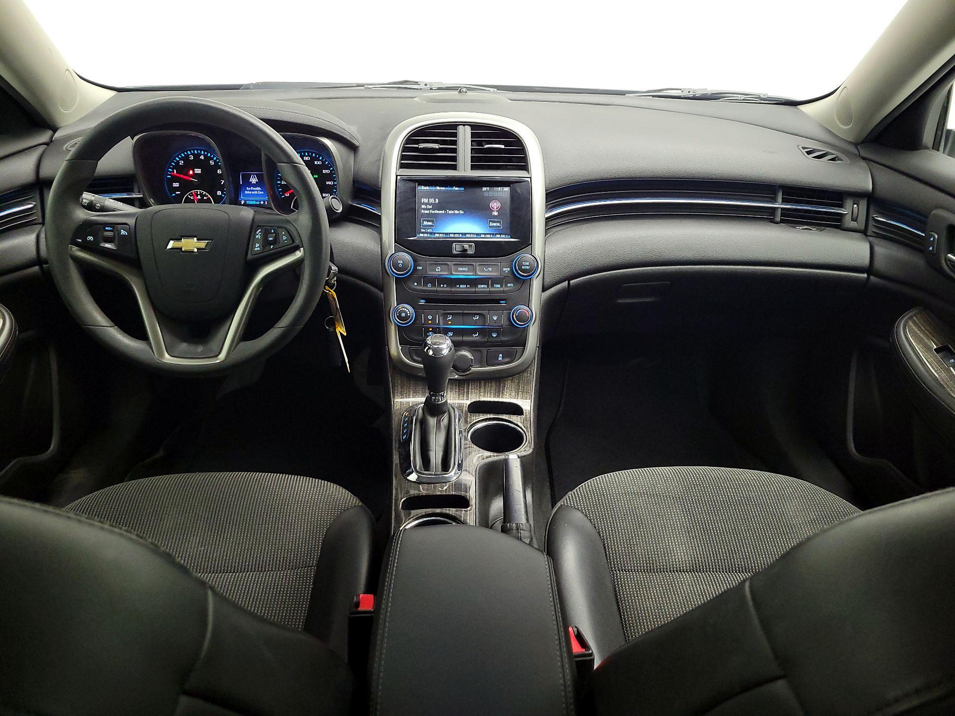 Thumbnail: 2016 Chevrolet Malibu - 9