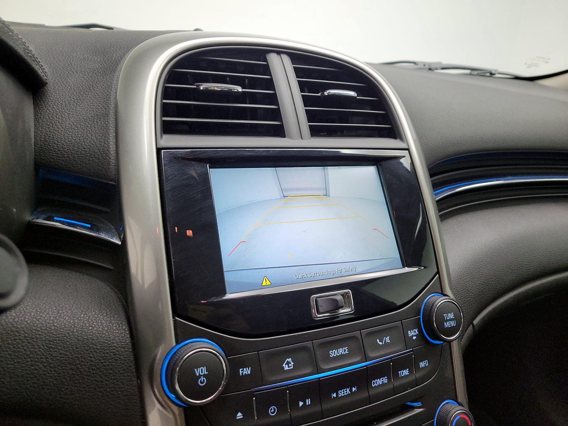 Thumbnail: 2016 Chevrolet Malibu - 13