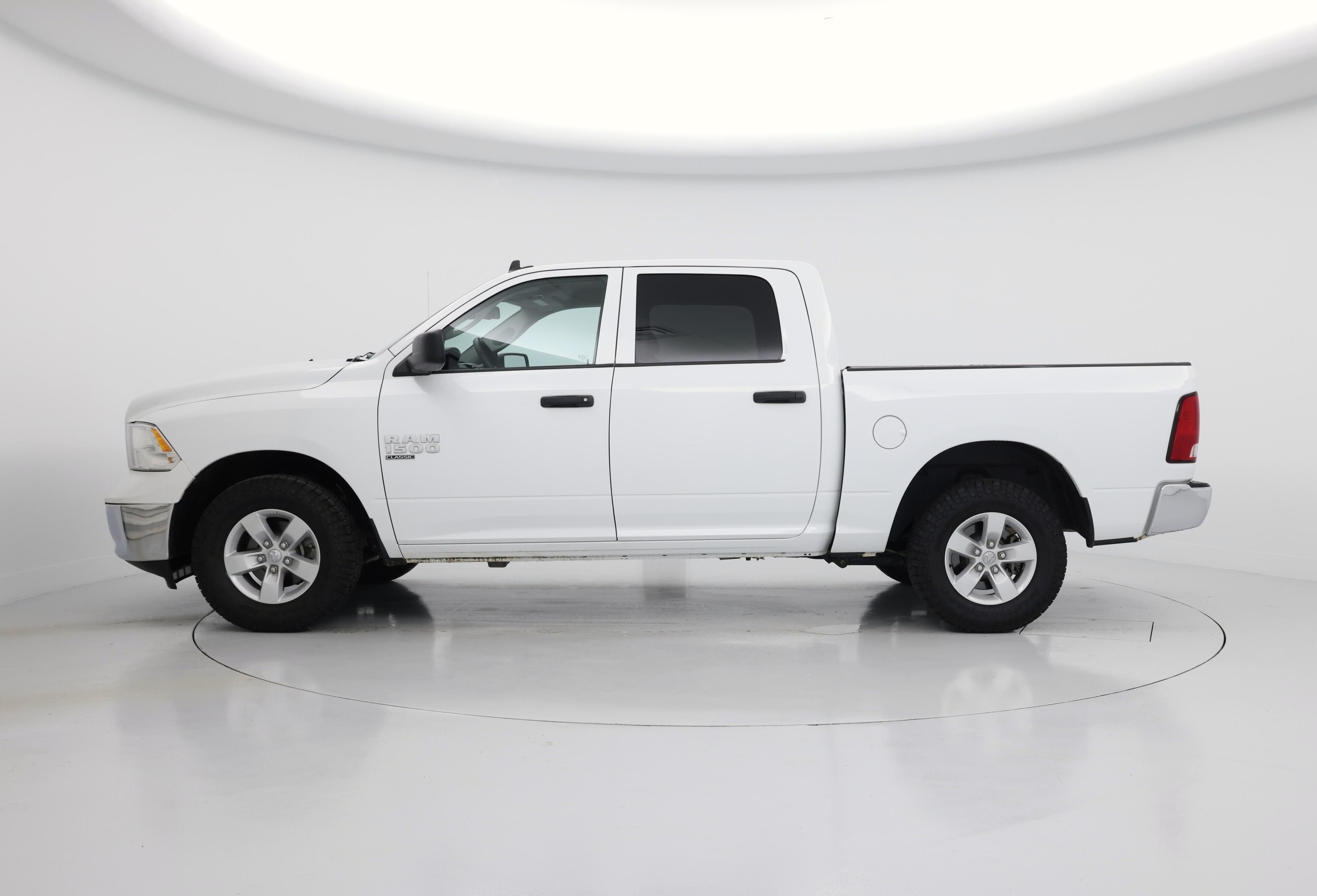 Thumbnail: 2023 RAM 1500 Classic - 3