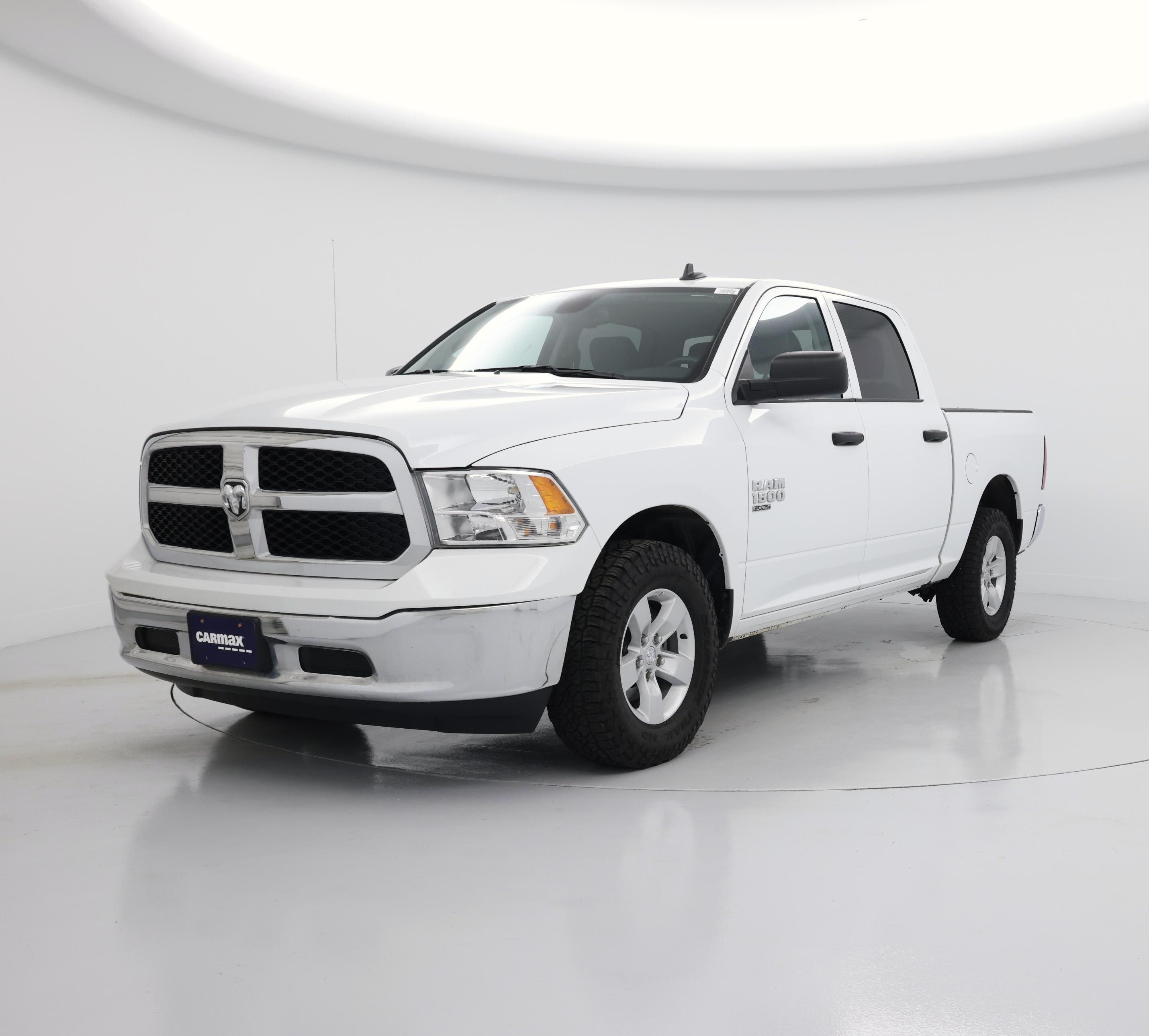 Thumbnail: 2023 RAM 1500 Classic - 4
