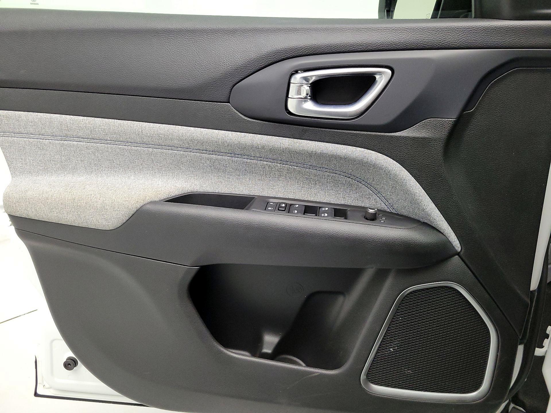 Thumbnail: 2022 Jeep Compass - 12