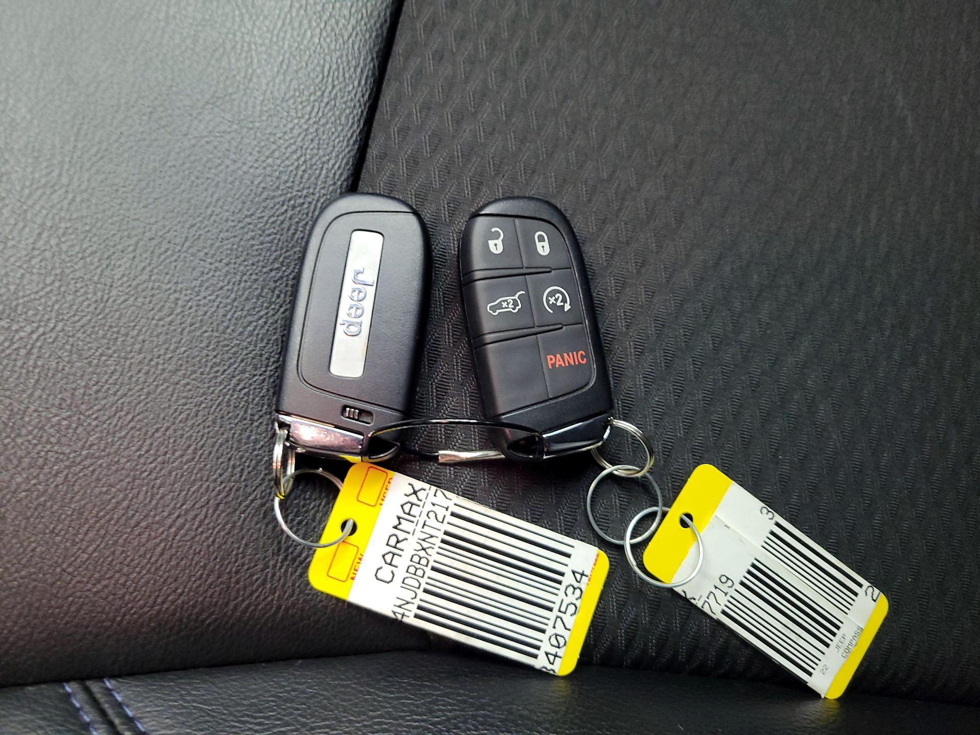 Thumbnail: 2022 Jeep Compass - 18