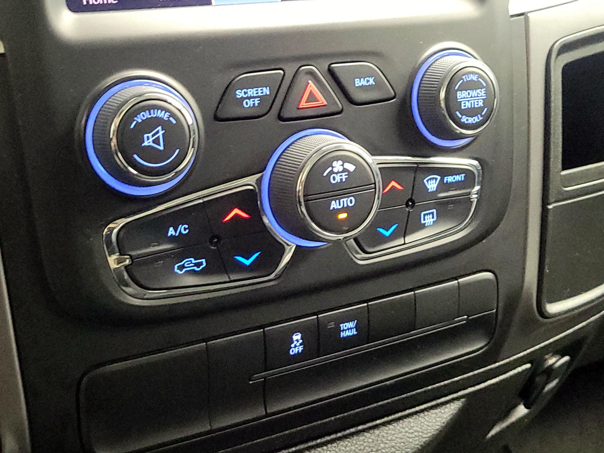 Thumbnail: 2023 RAM 1500 Classic - 16