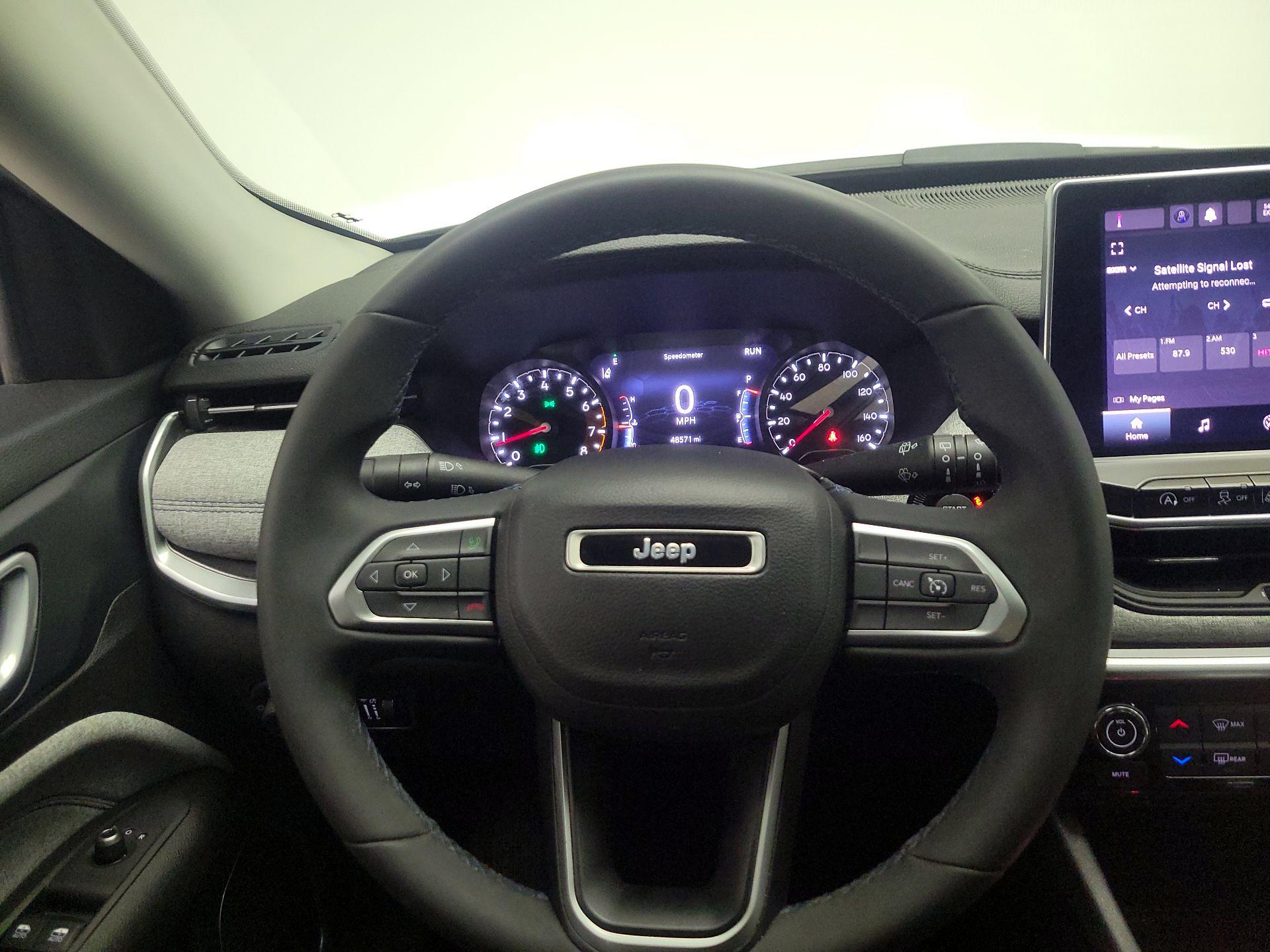 Thumbnail: 2022 Jeep Compass - 10