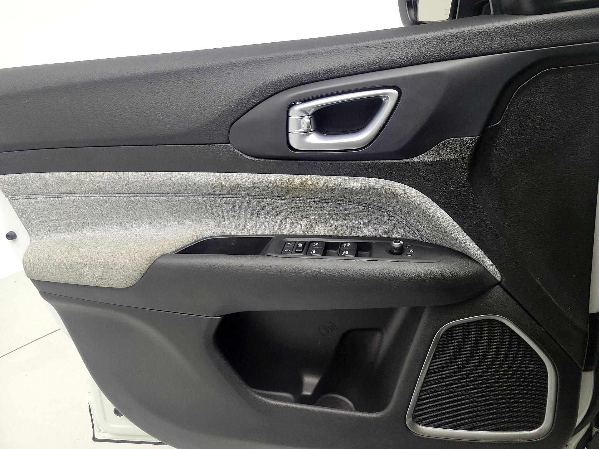 Thumbnail: 2022 Jeep Compass - 12