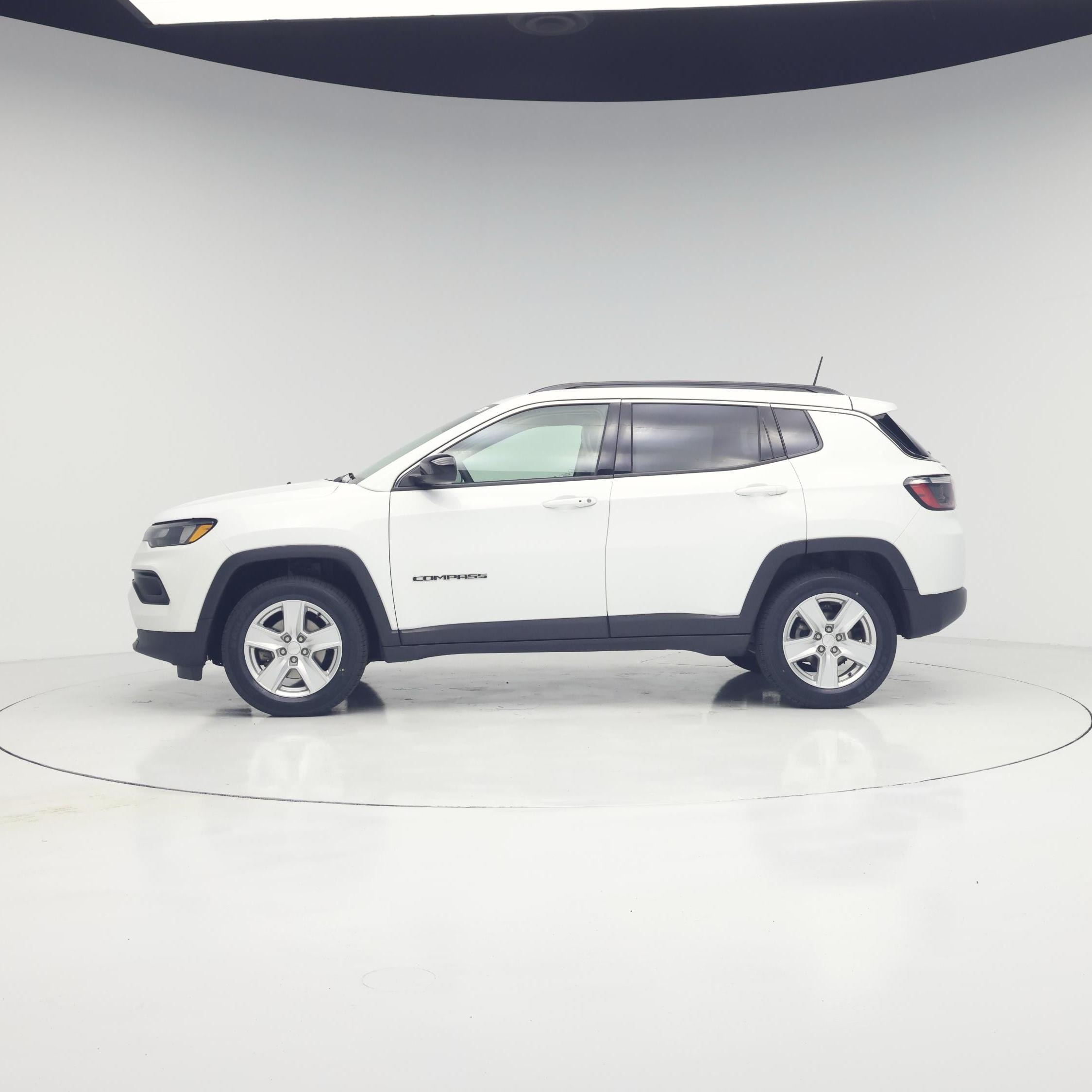 Thumbnail: 2022 Jeep Compass - 3