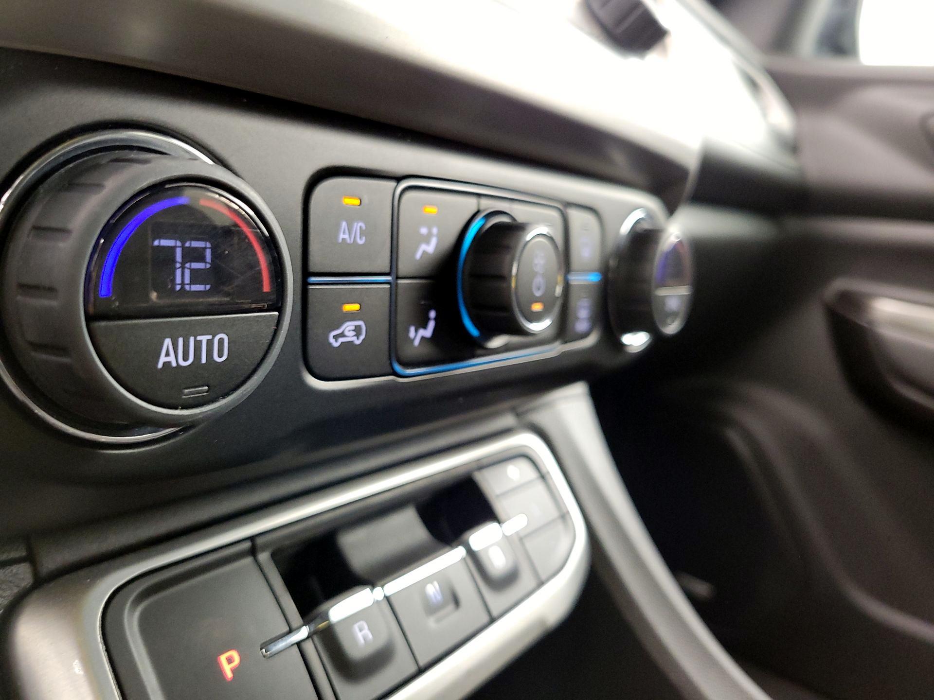 Thumbnail: 2023 GMC Acadia - 16