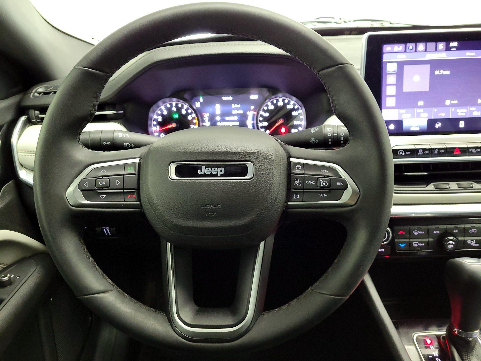 Thumbnail: 2023 Jeep Compass - 10