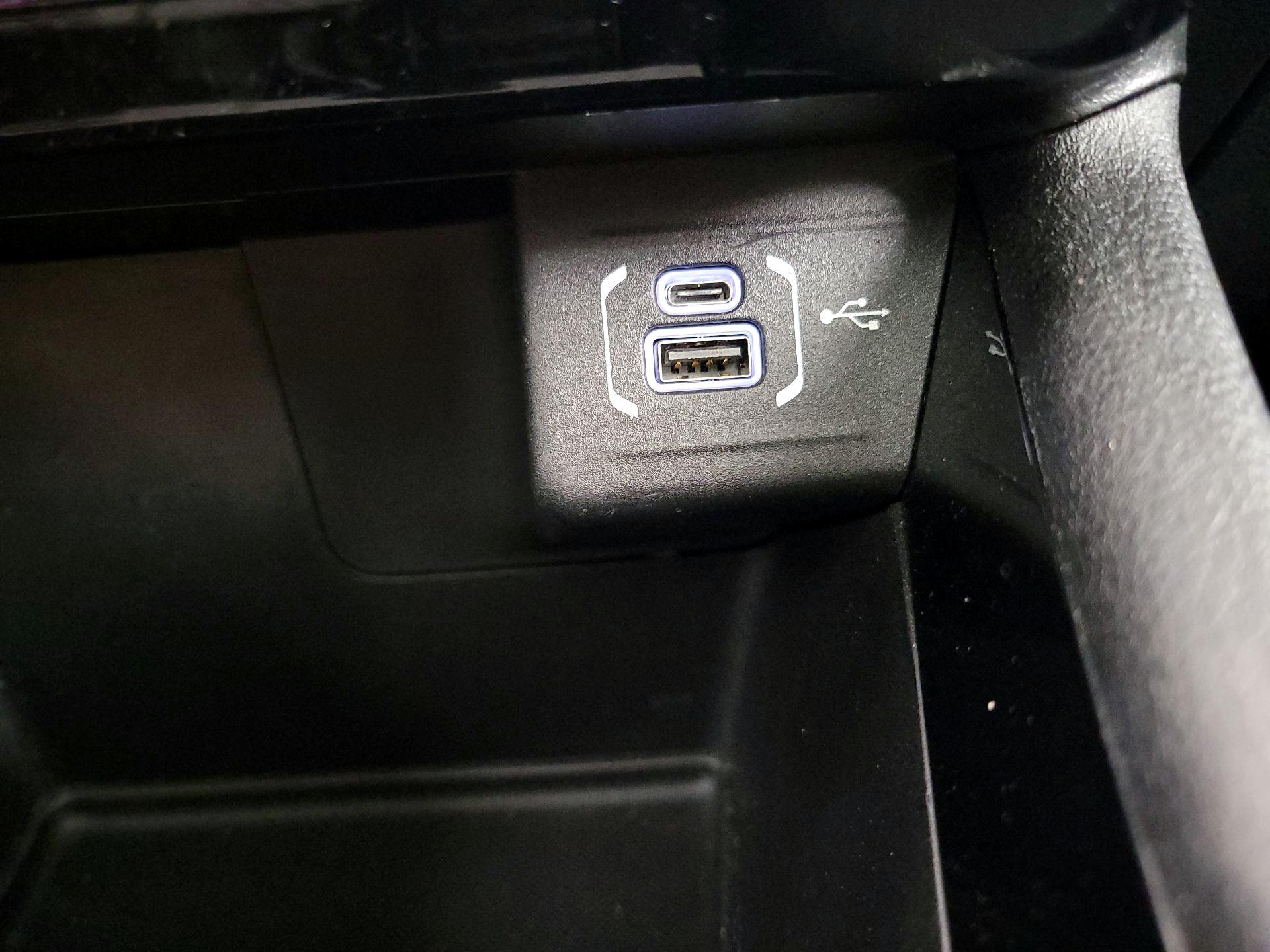 Thumbnail: 2022 Jeep Compass - 18