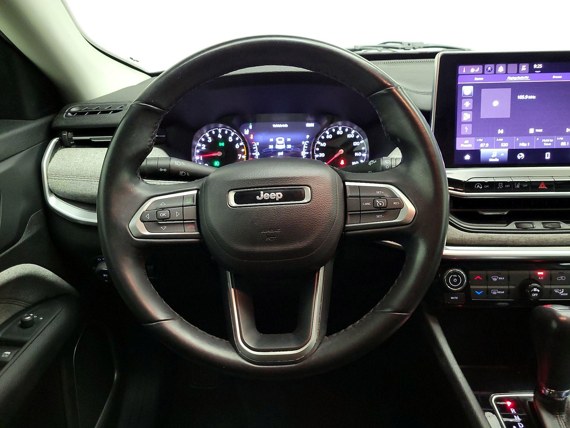 Thumbnail: 2022 Jeep Compass - 10