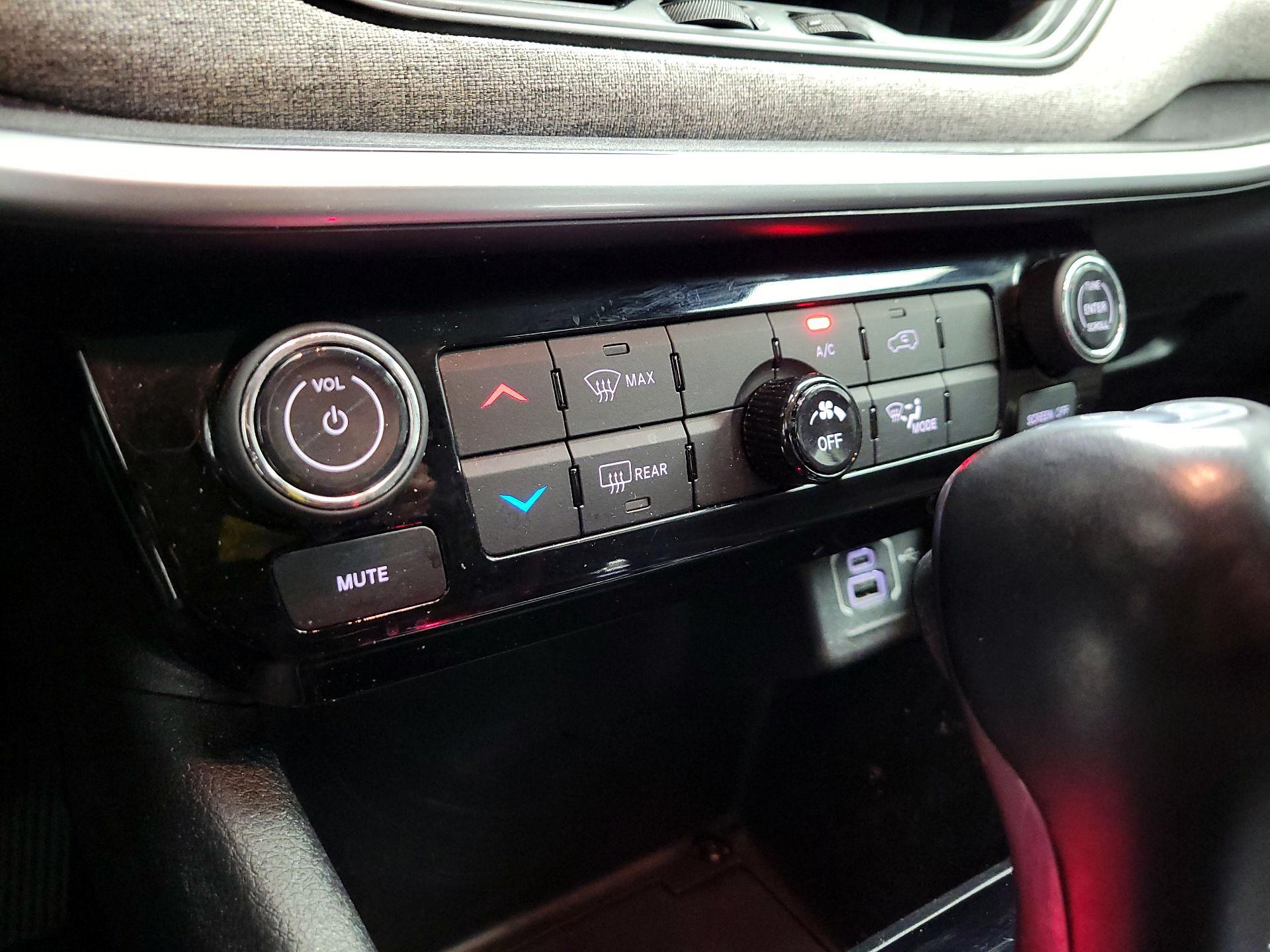 Thumbnail: 2022 Jeep Compass - 14