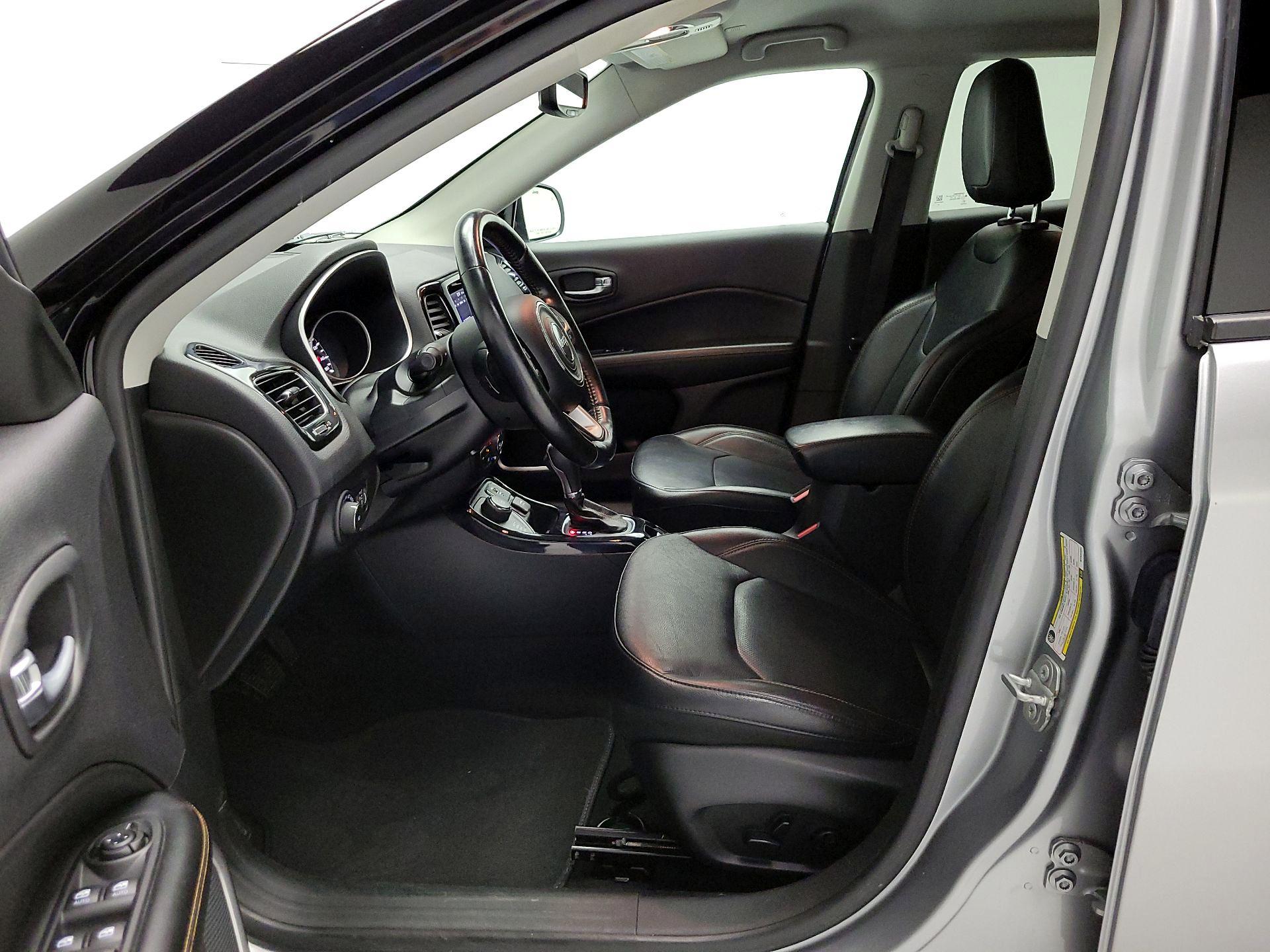 Thumbnail: 2021 Jeep Compass - 11