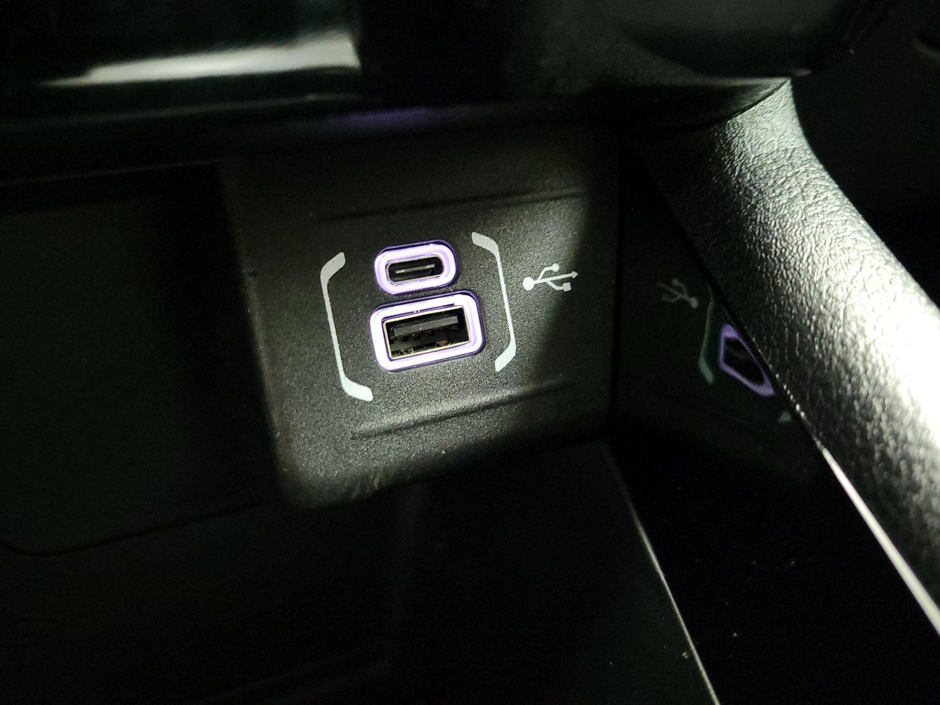 Thumbnail: 2022 Jeep Compass - 17