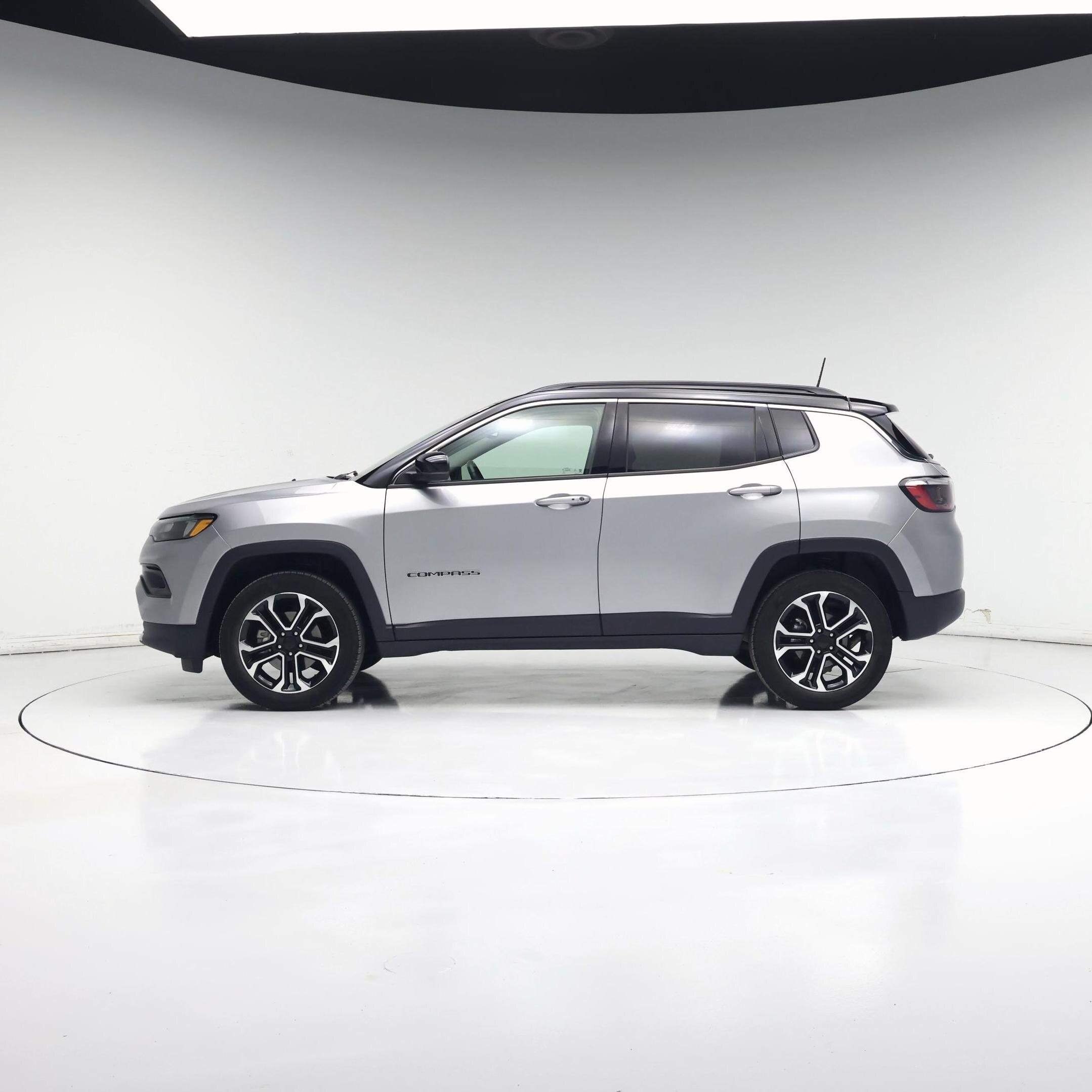 Thumbnail: 2022 Jeep Compass - 3