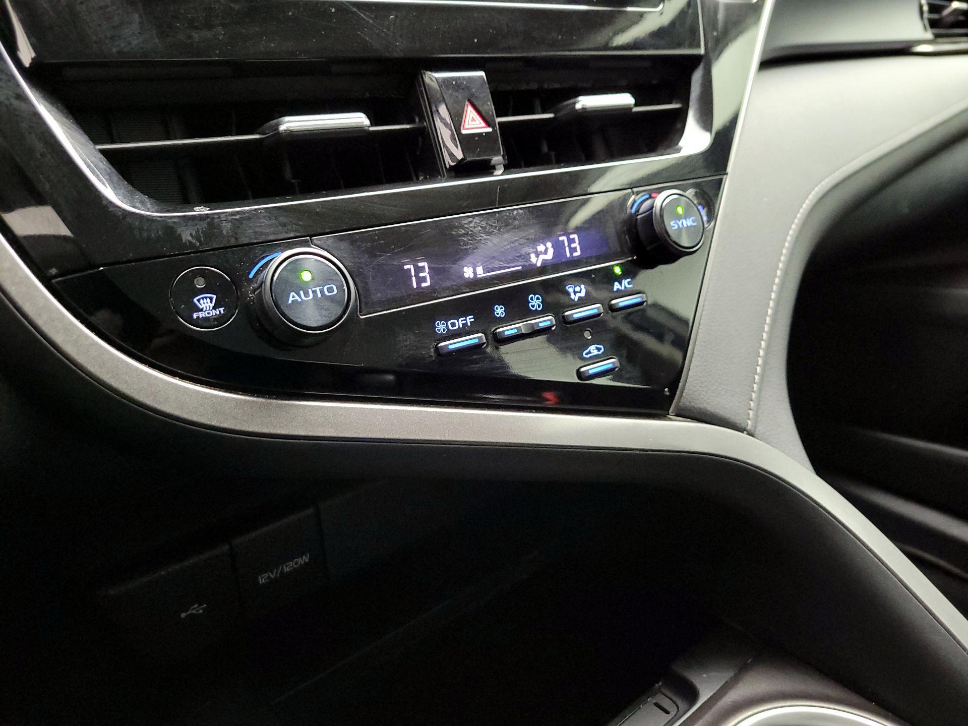 Thumbnail: 2024 Toyota Camry - 15