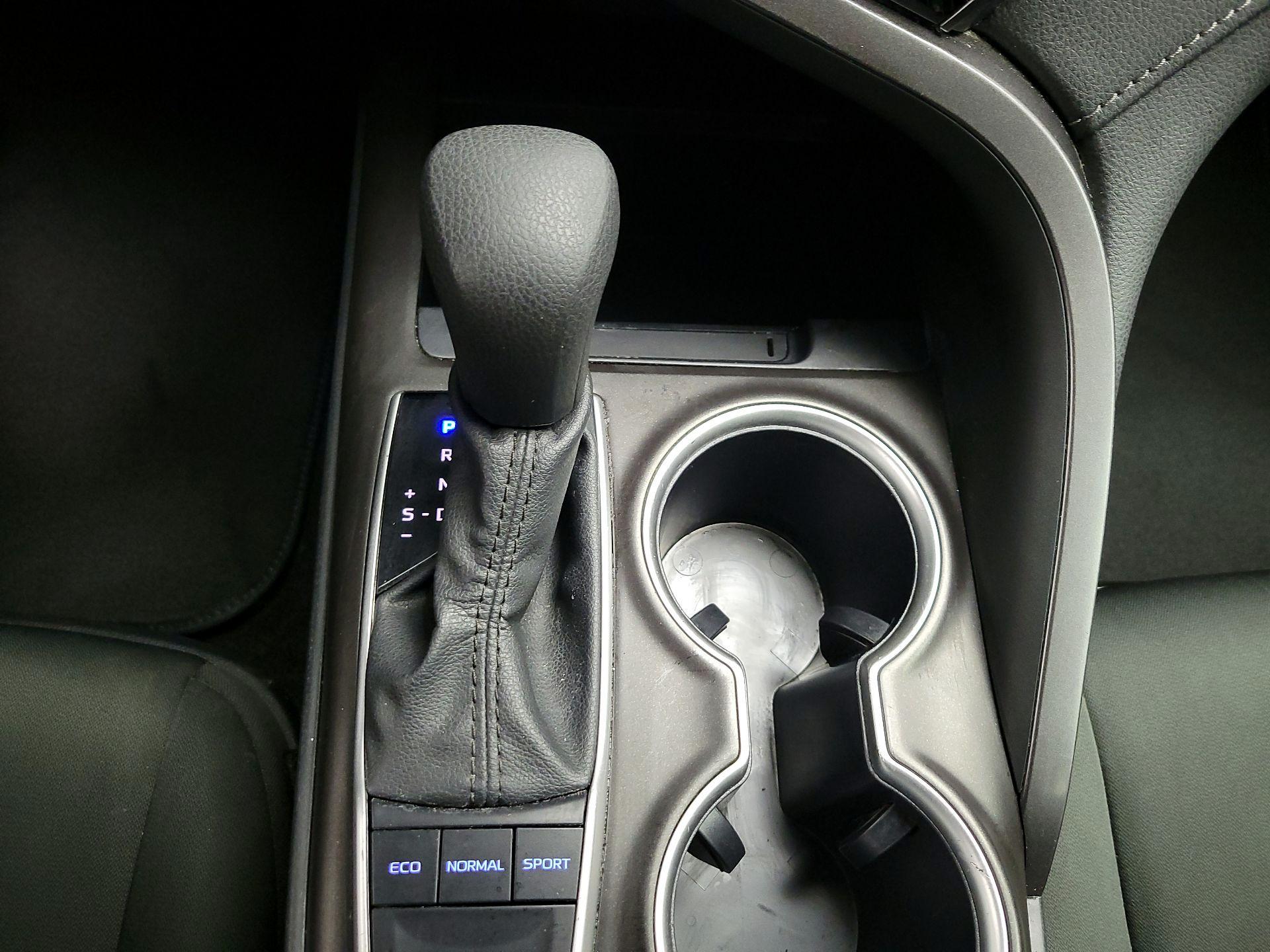 Thumbnail: 2024 Toyota Camry - 16