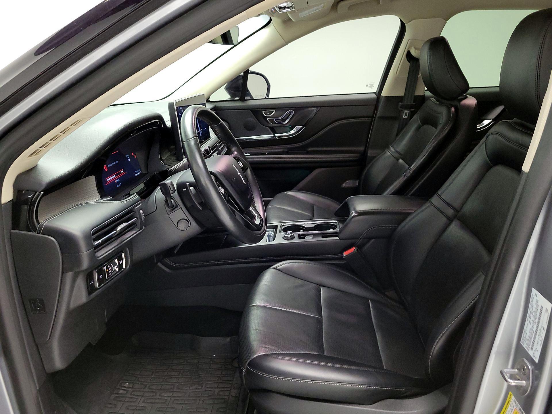 Thumbnail: 2023 Lincoln Corsair - 11