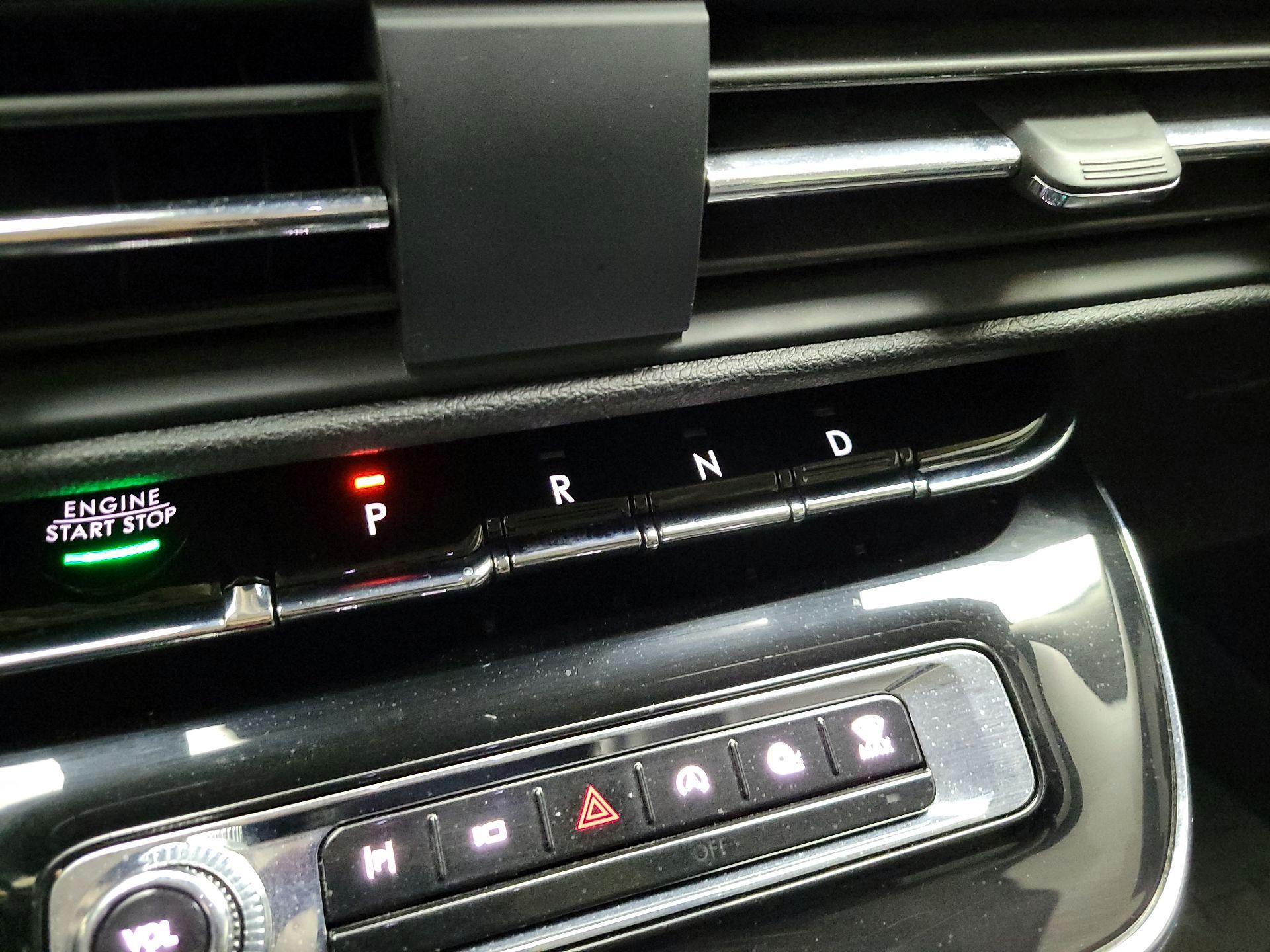 Thumbnail: 2023 Lincoln Corsair - 17