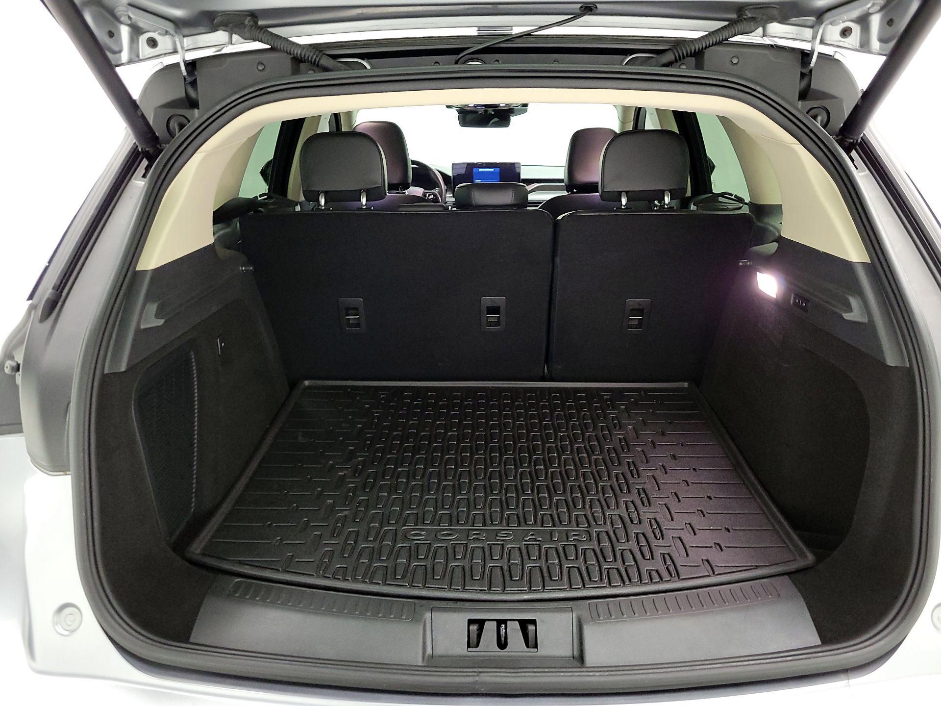 Thumbnail: 2023 Lincoln Corsair - 20