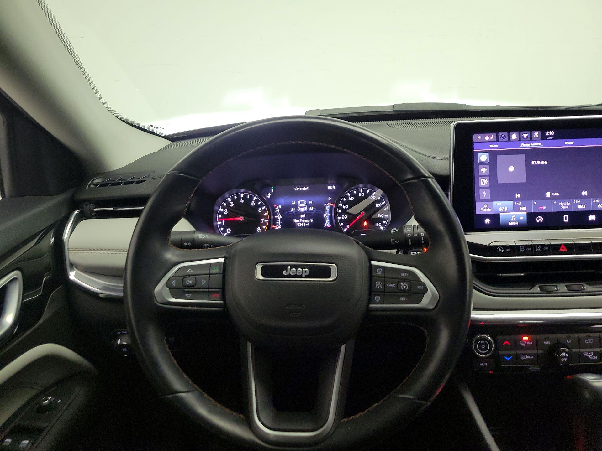 Thumbnail: 2022 Jeep Compass - 10