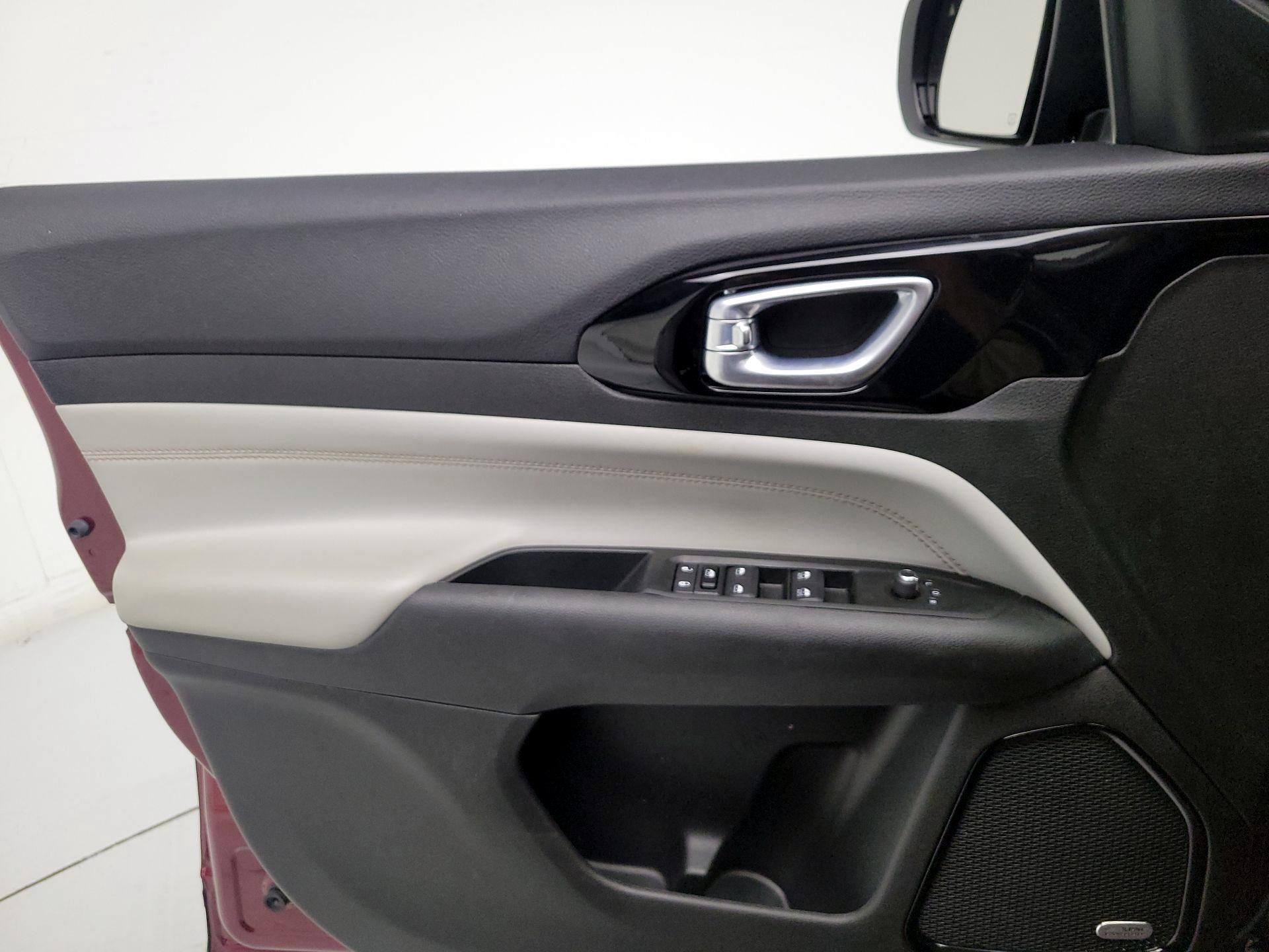 Thumbnail: 2022 Jeep Compass - 12