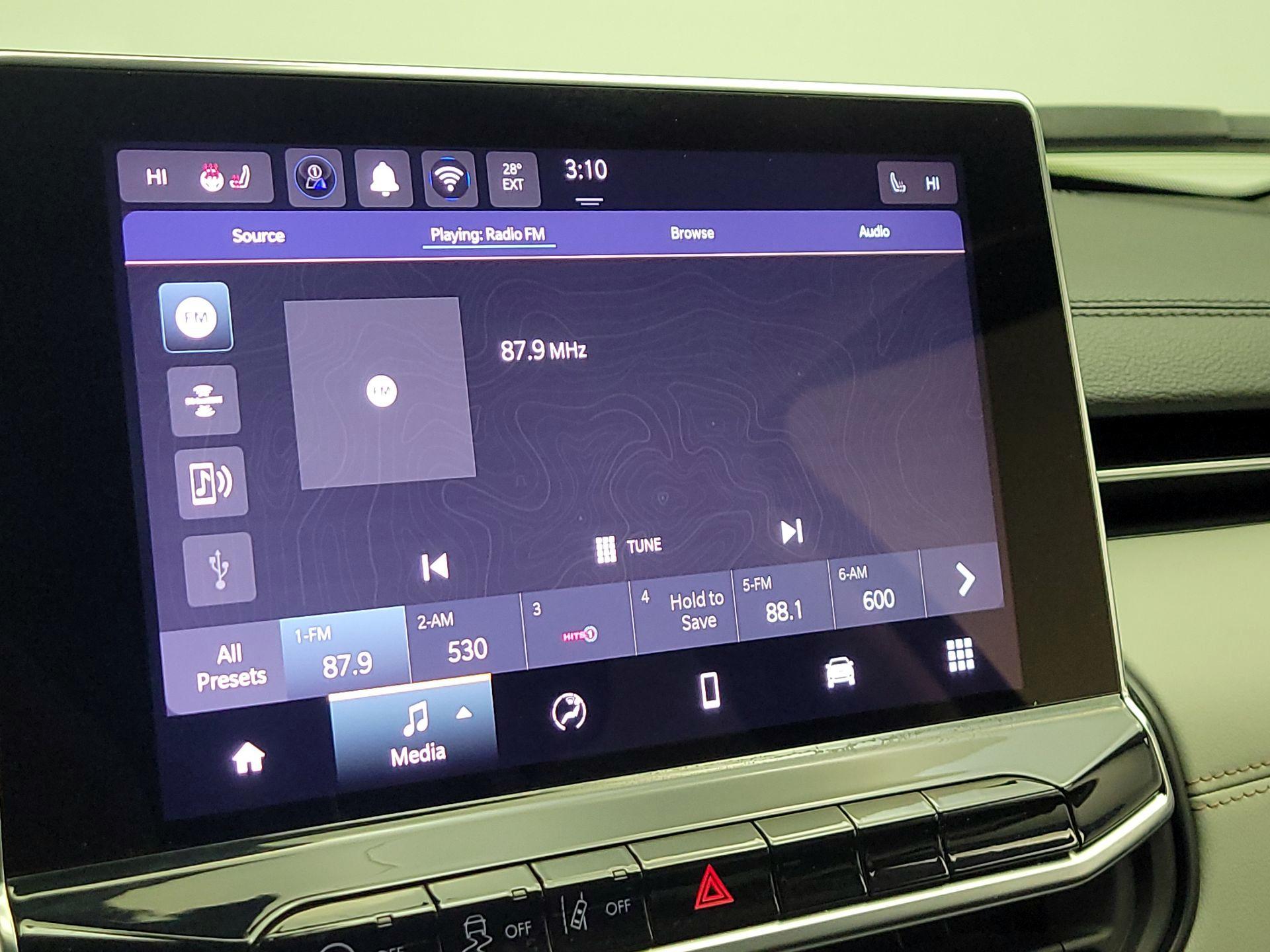 Thumbnail: 2022 Jeep Compass - 15