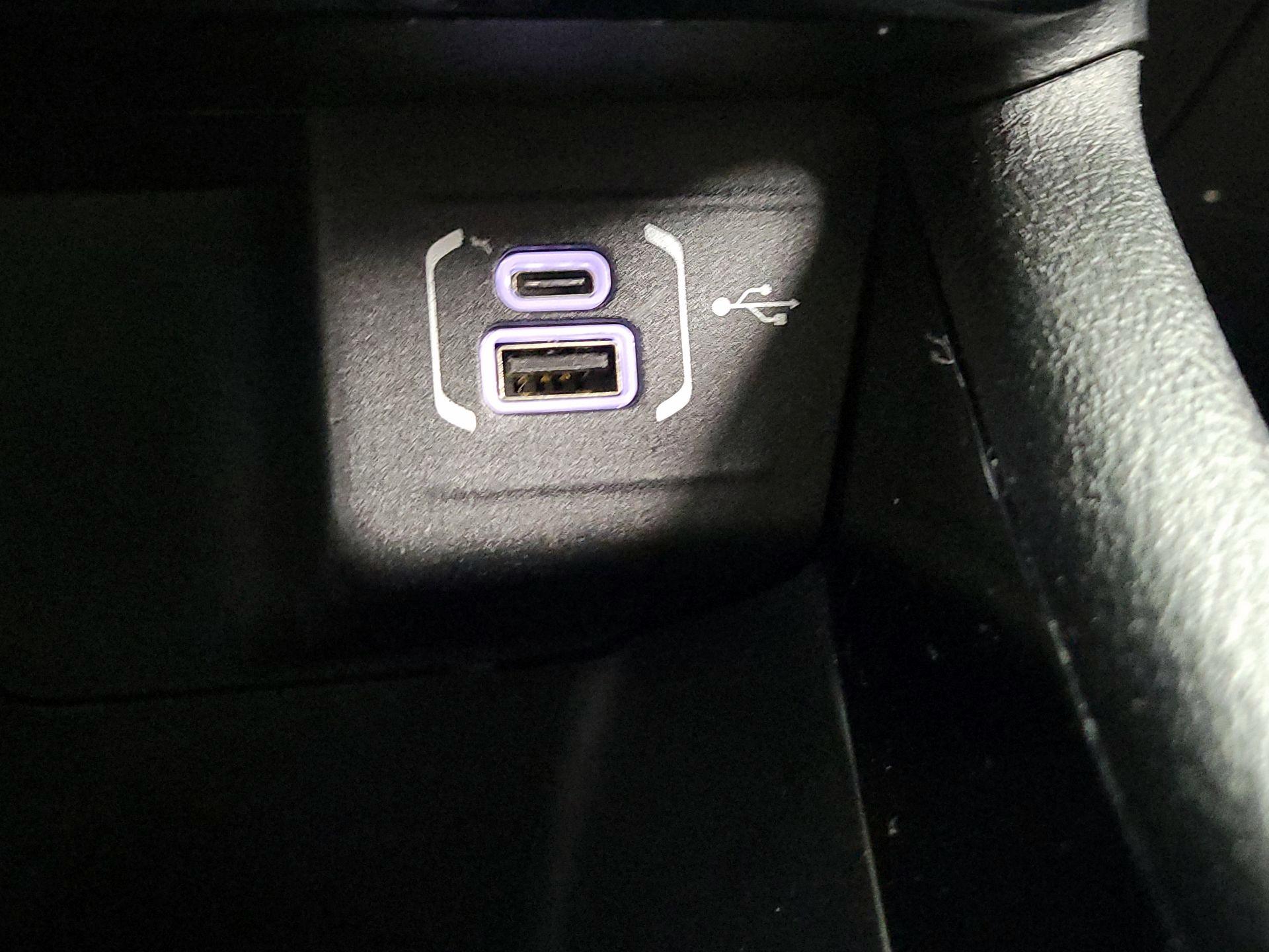 Thumbnail: 2022 Jeep Compass - 18