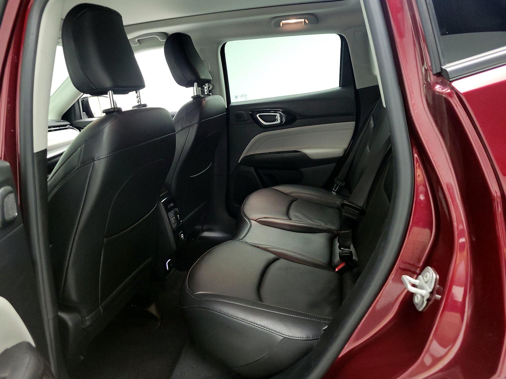 Thumbnail: 2022 Jeep Compass - 19