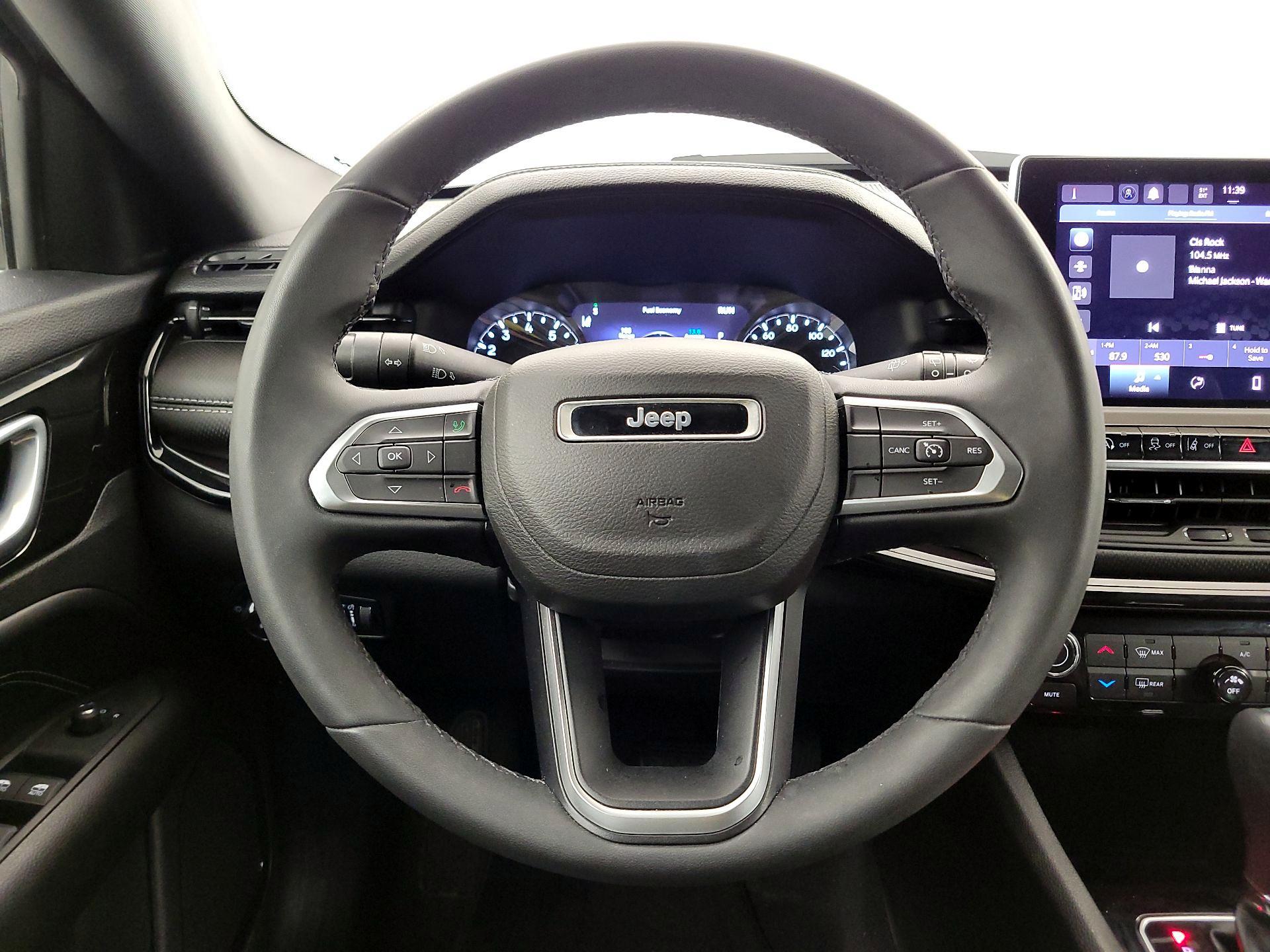 Thumbnail: 2022 Jeep Compass - 10