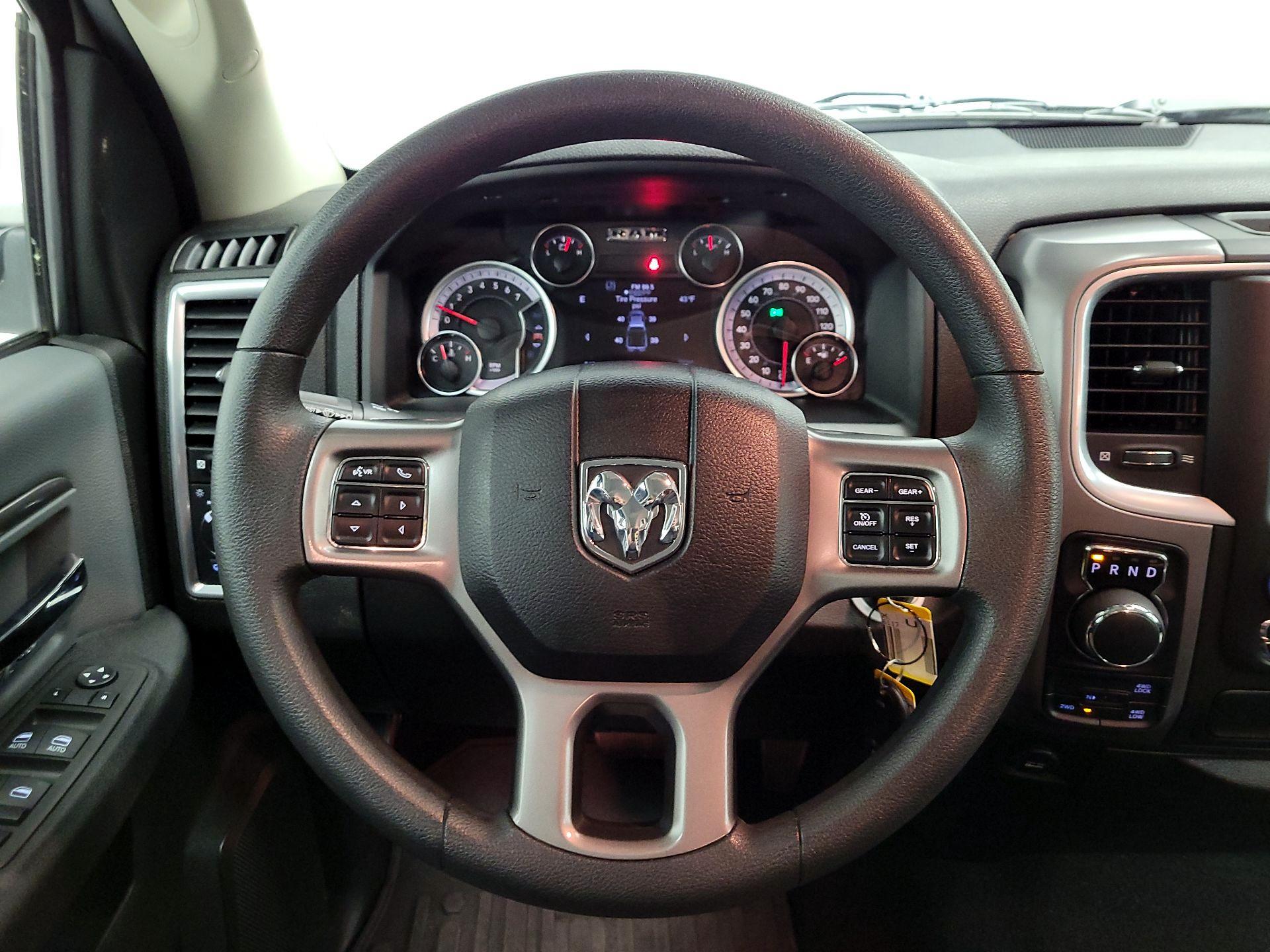 Thumbnail: 2023 RAM 1500 Classic - 10