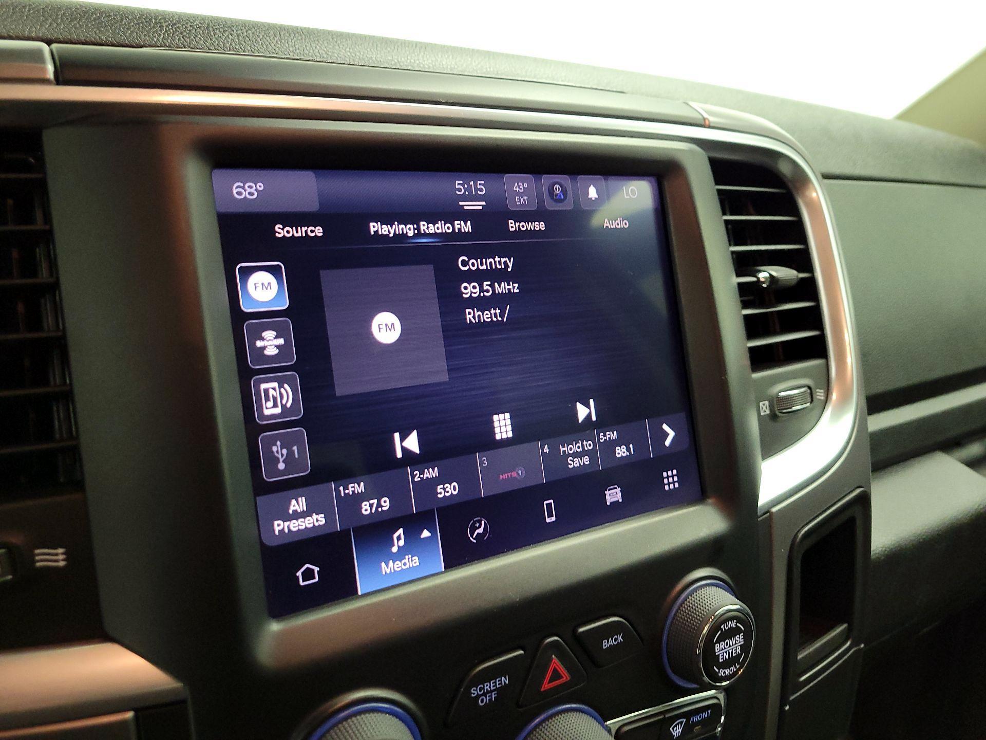 Thumbnail: 2023 RAM 1500 Classic - 13