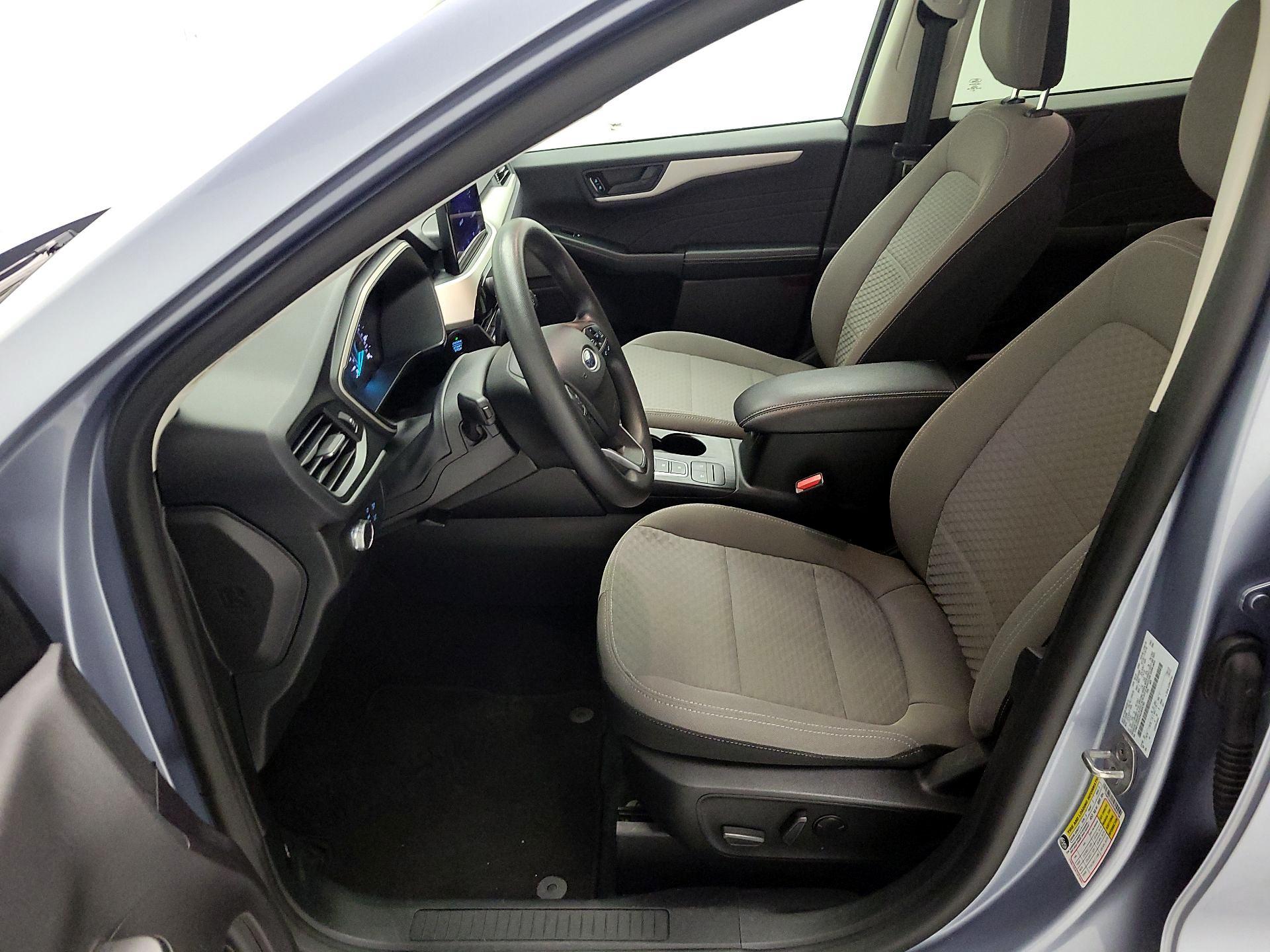 Thumbnail: 2022 Ford Escape - 11