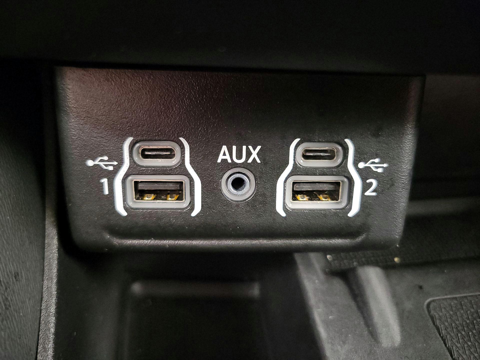 Thumbnail: 2022 Dodge Durango - 19