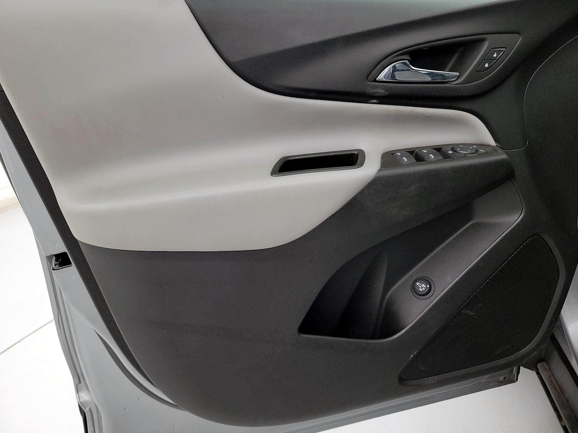 Thumbnail: 2023 Chevrolet Equinox - 12