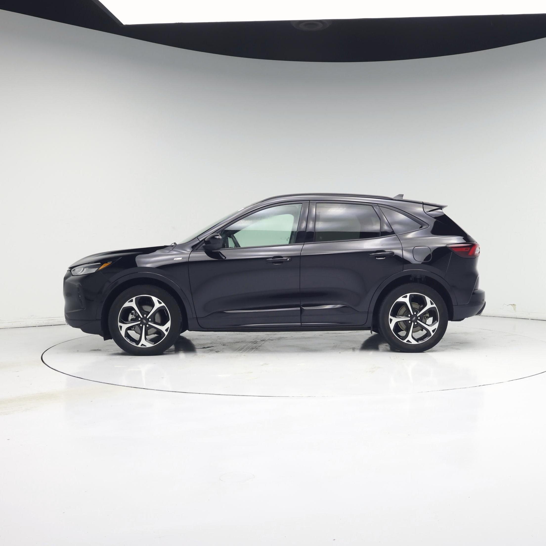 Thumbnail: 2023 Ford Escape - 3