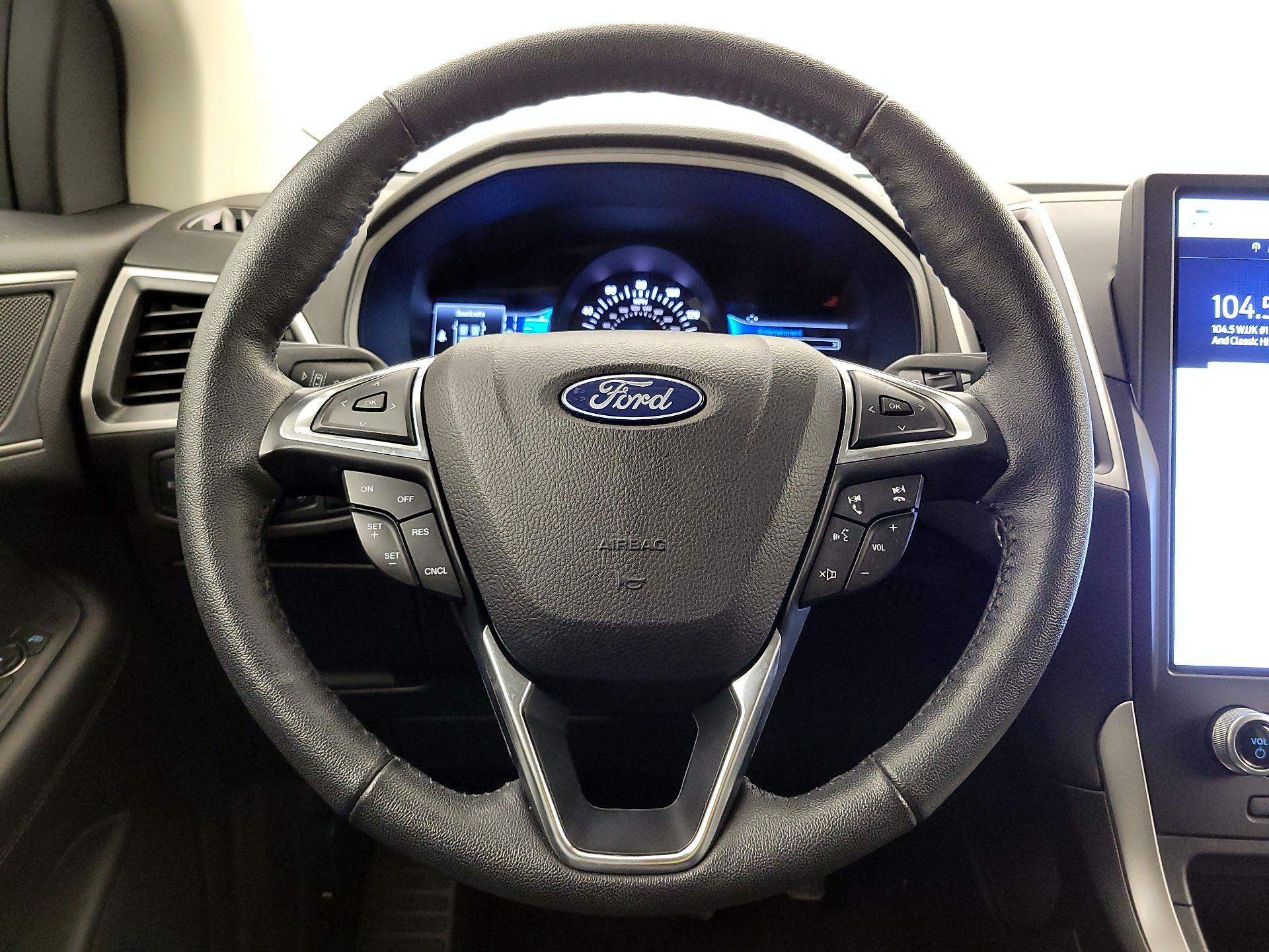 Thumbnail: 2022 Ford Edge - 10