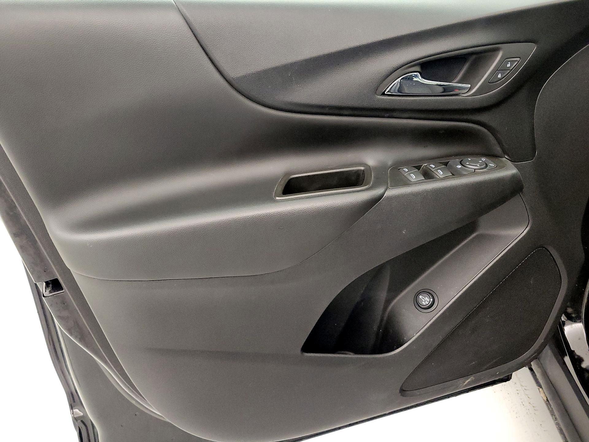 Thumbnail: 2023 Chevrolet Equinox - 12