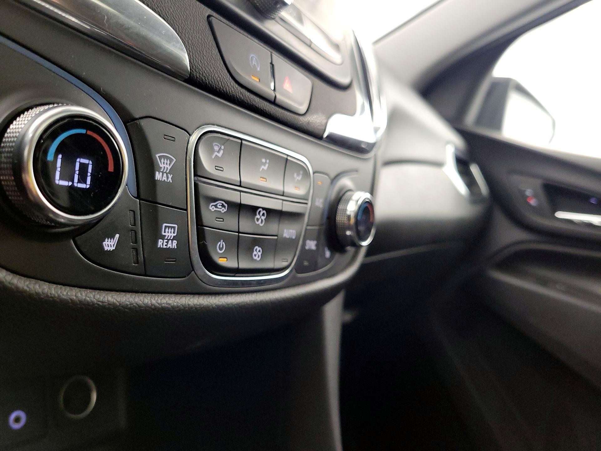 Thumbnail: 2023 Chevrolet Equinox - 16