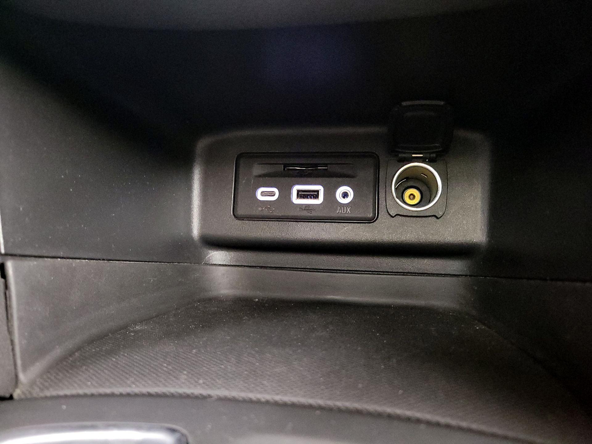 Thumbnail: 2023 Chevrolet Equinox - 18