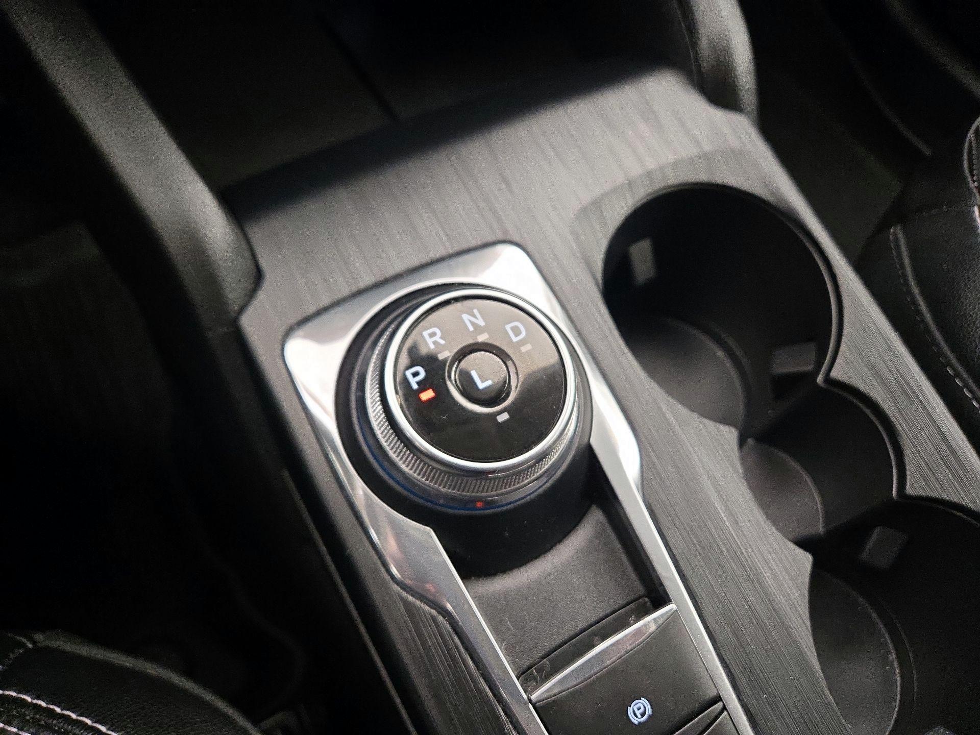 Thumbnail: 2022 Ford Escape - 17