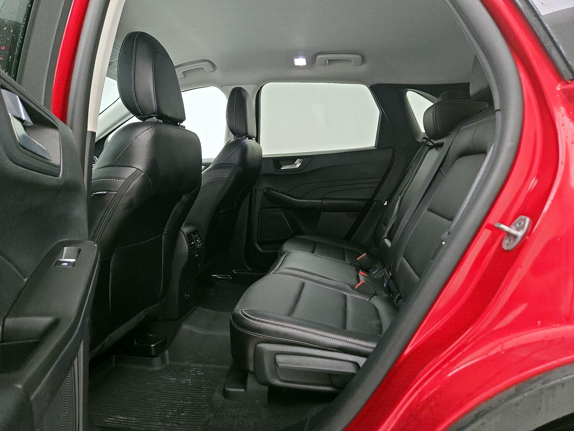 Thumbnail: 2022 Ford Escape - 19